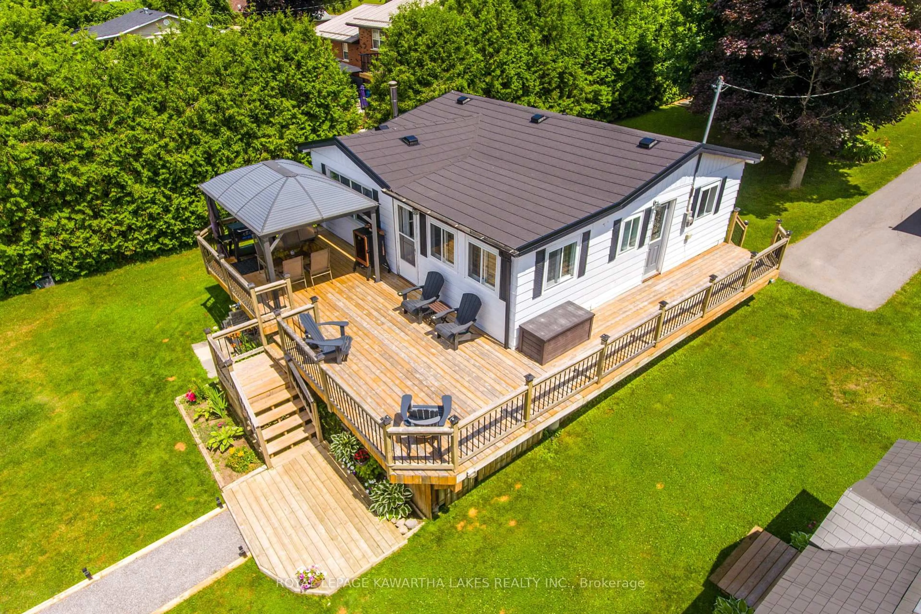 A pic from outside/outdoor area/front of a property/back of a property/a pic from drone, unknown for 28 Cadillac Blvd, Kawartha Lakes Ontario K0L 2W0