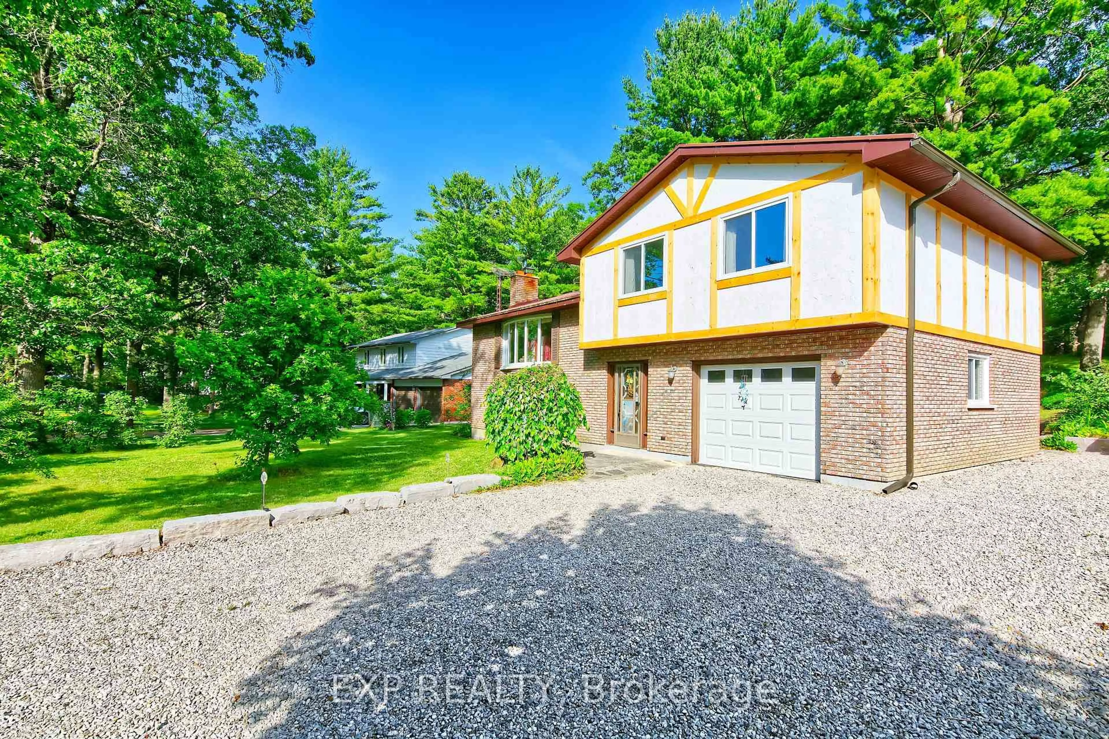 A pic from outside/outdoor area/front of a property/back of a property/a pic from drone, water/lake/river/ocean view for 9995 Port Frank Estates Rd, Lambton Shores Ontario N0M 2L0