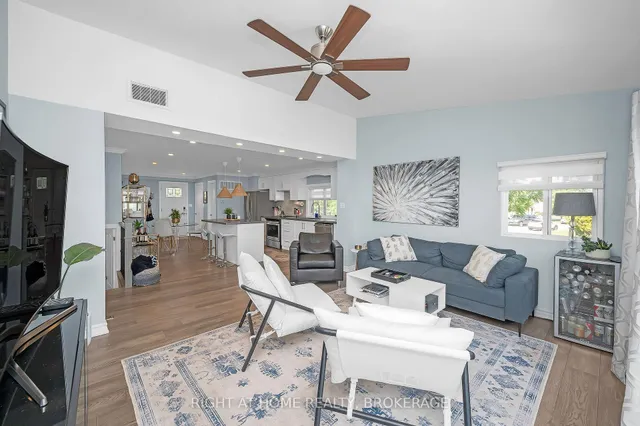 Additional image 33 of 74 Seabreeze Cres