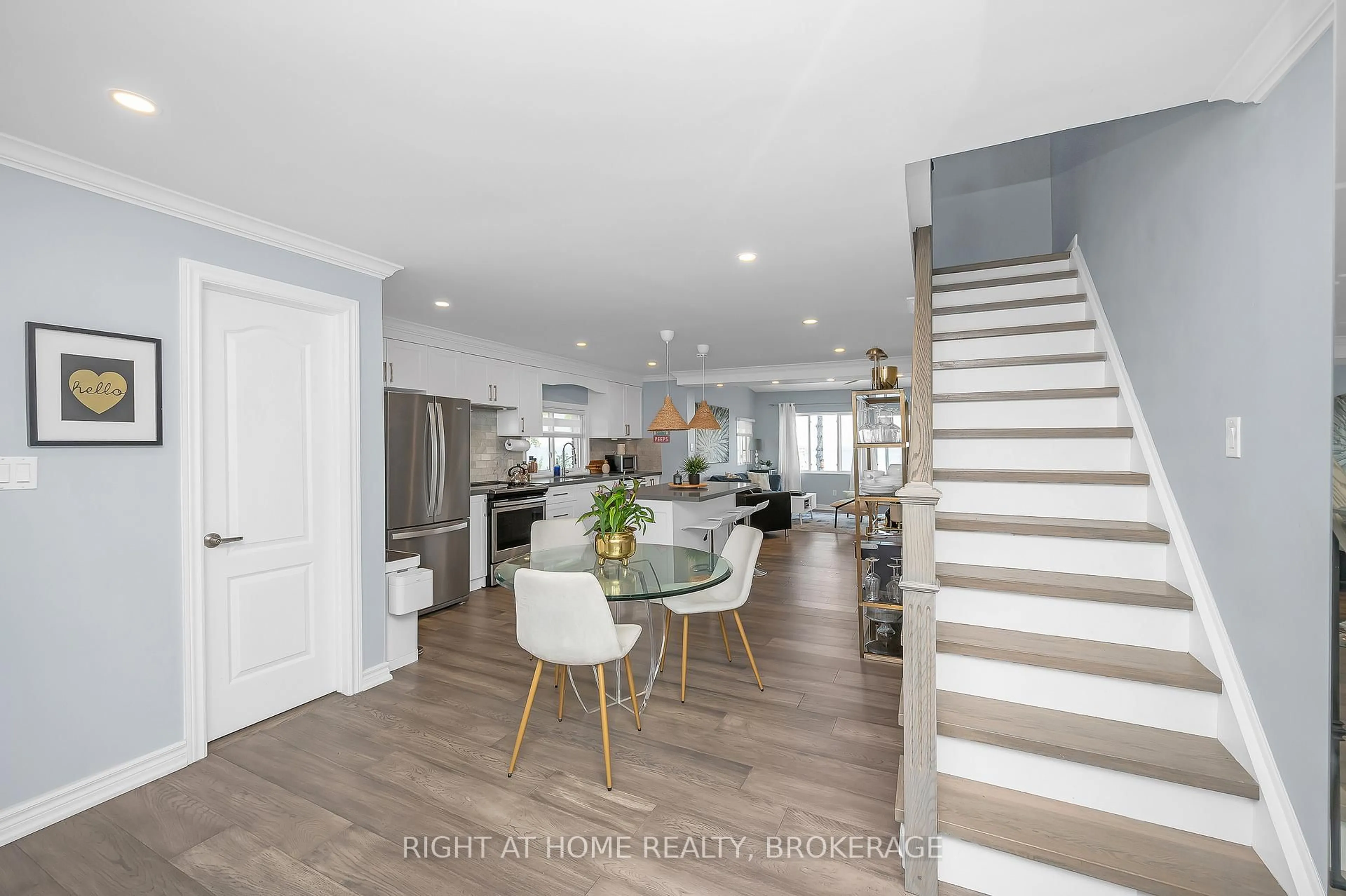 Open concept kitchen, unknown for 74 Seabreeze Cres, Hamilton Ontario L8E 5C9