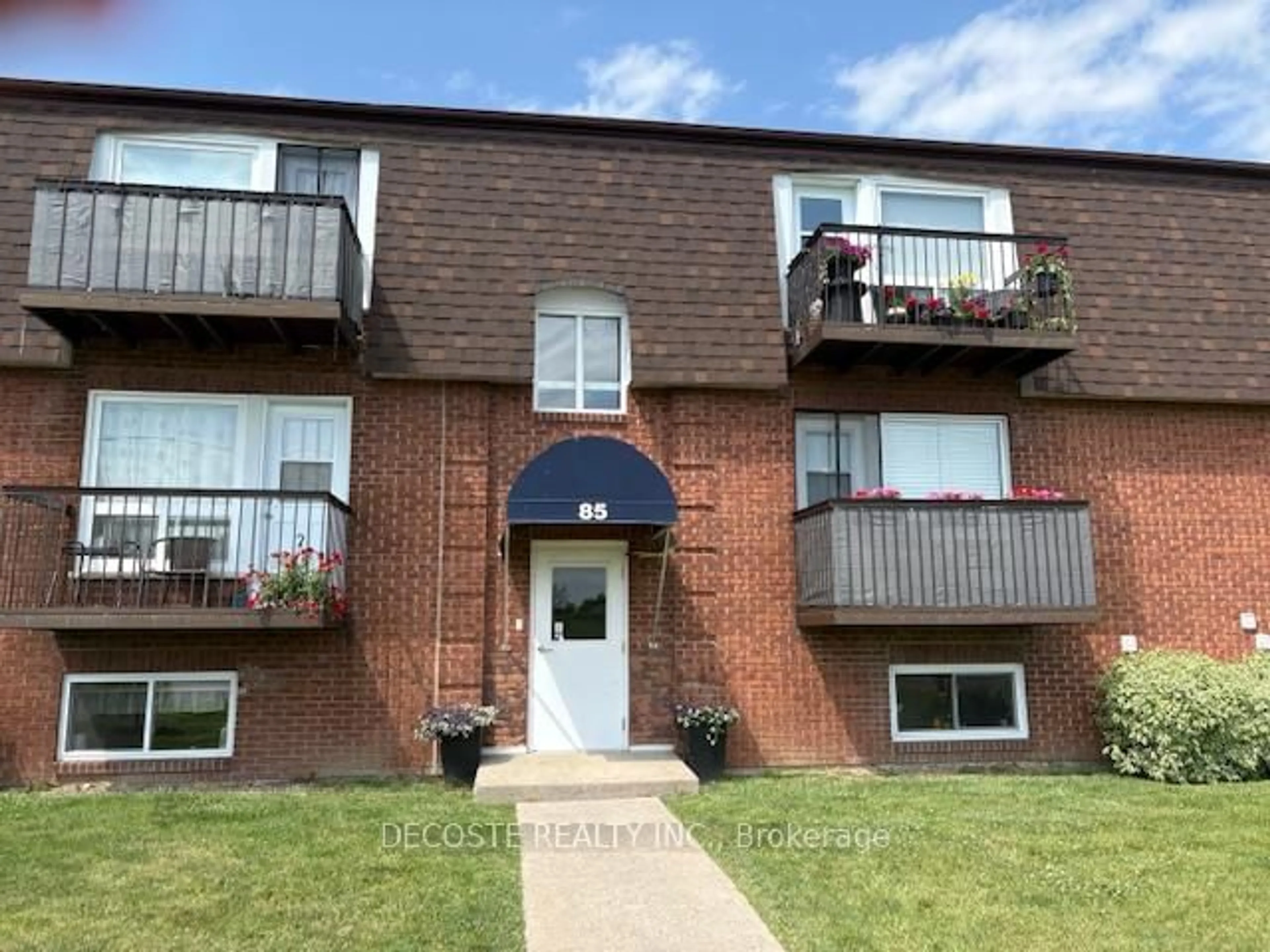 Unknown for 85 Race St #6, Cornwall Ontario K6H 1G7
