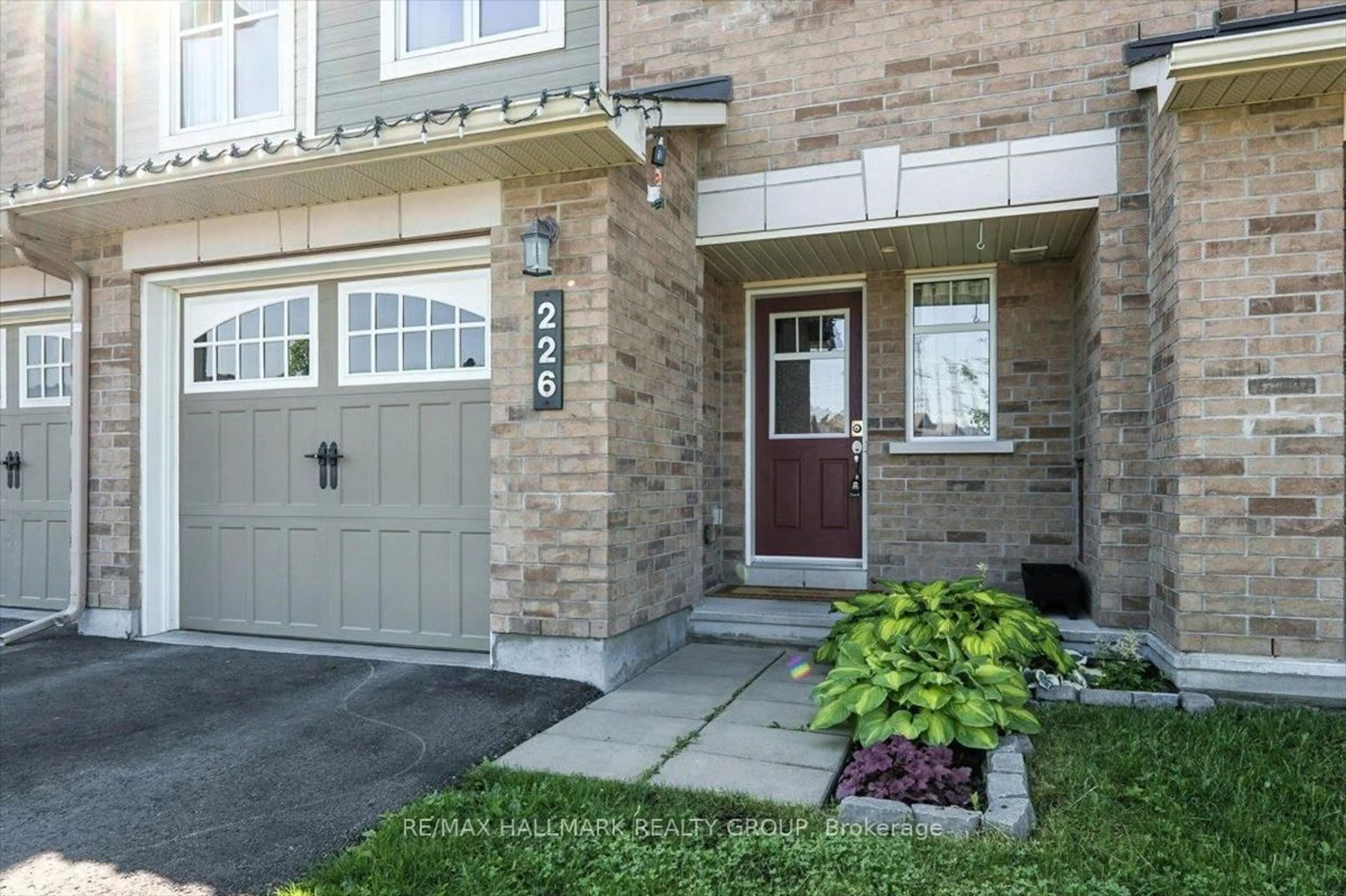 Indoor entryway for 226 Gerry Lalonde Dr, Orleans Ontario K4A 0W6