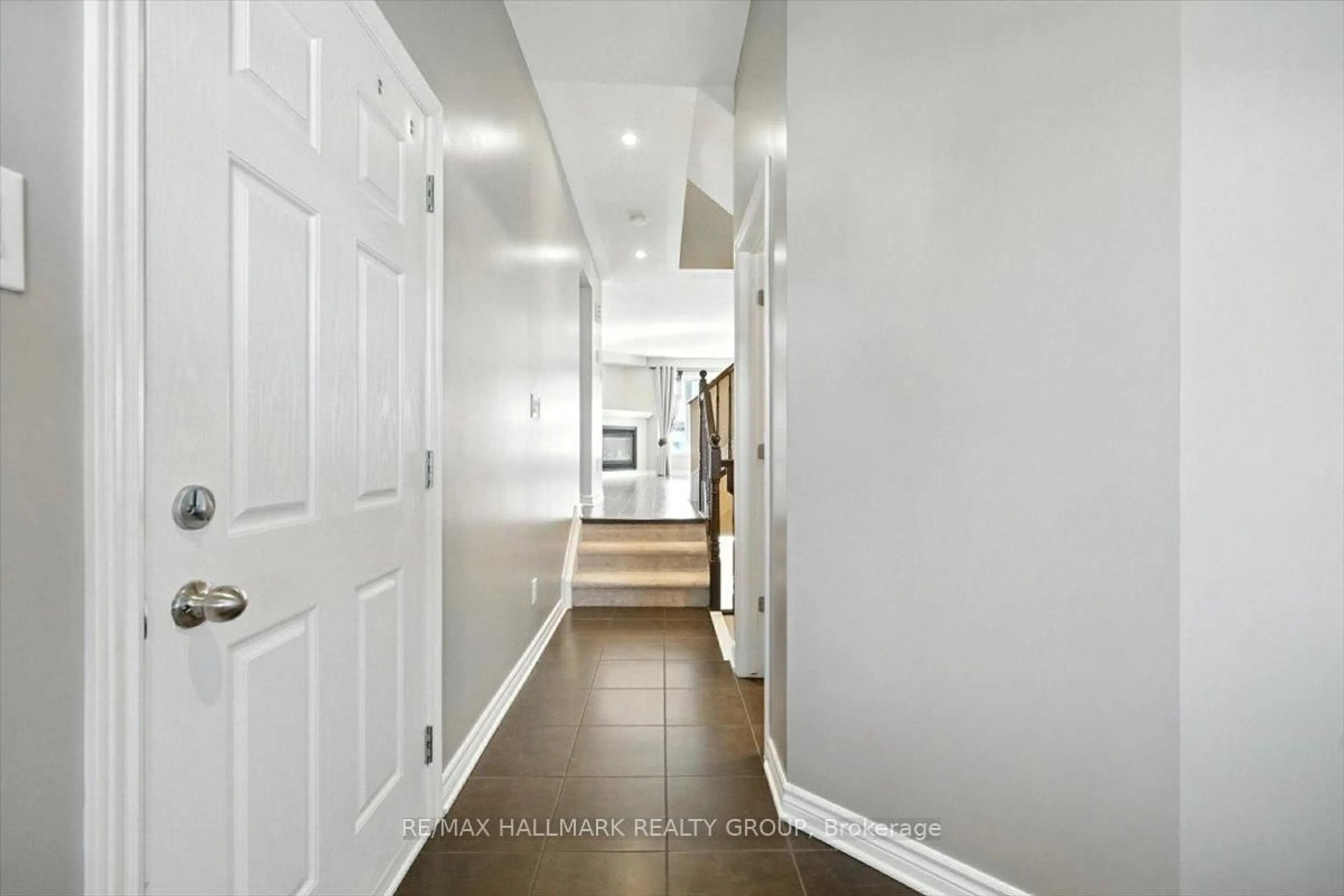 Indoor entryway for 226 Gerry Lalonde Dr, Orleans Ontario K4A 0W6