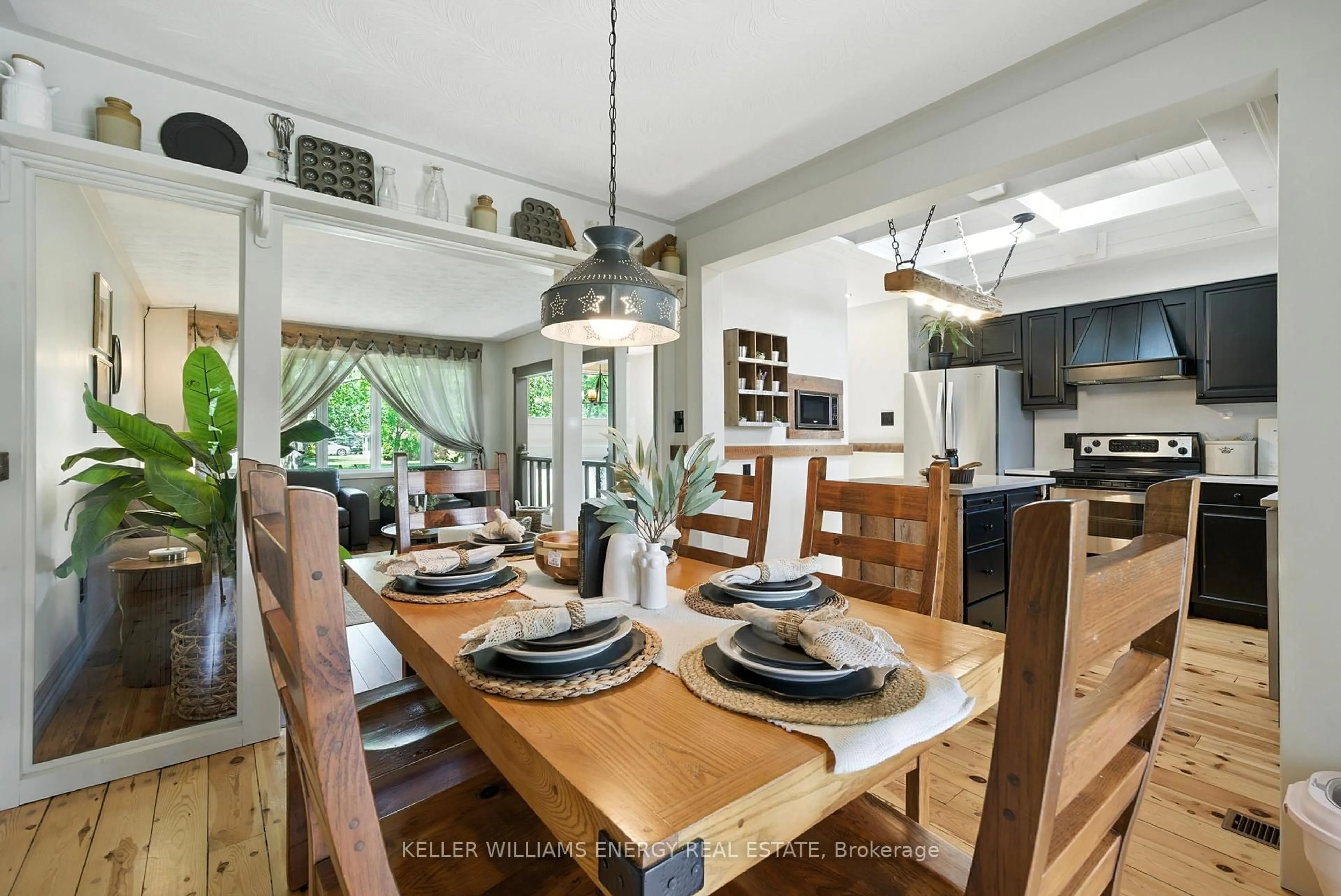 Dining room, unknown for 685 Young St, Selwyn Ontario K9J 6X2