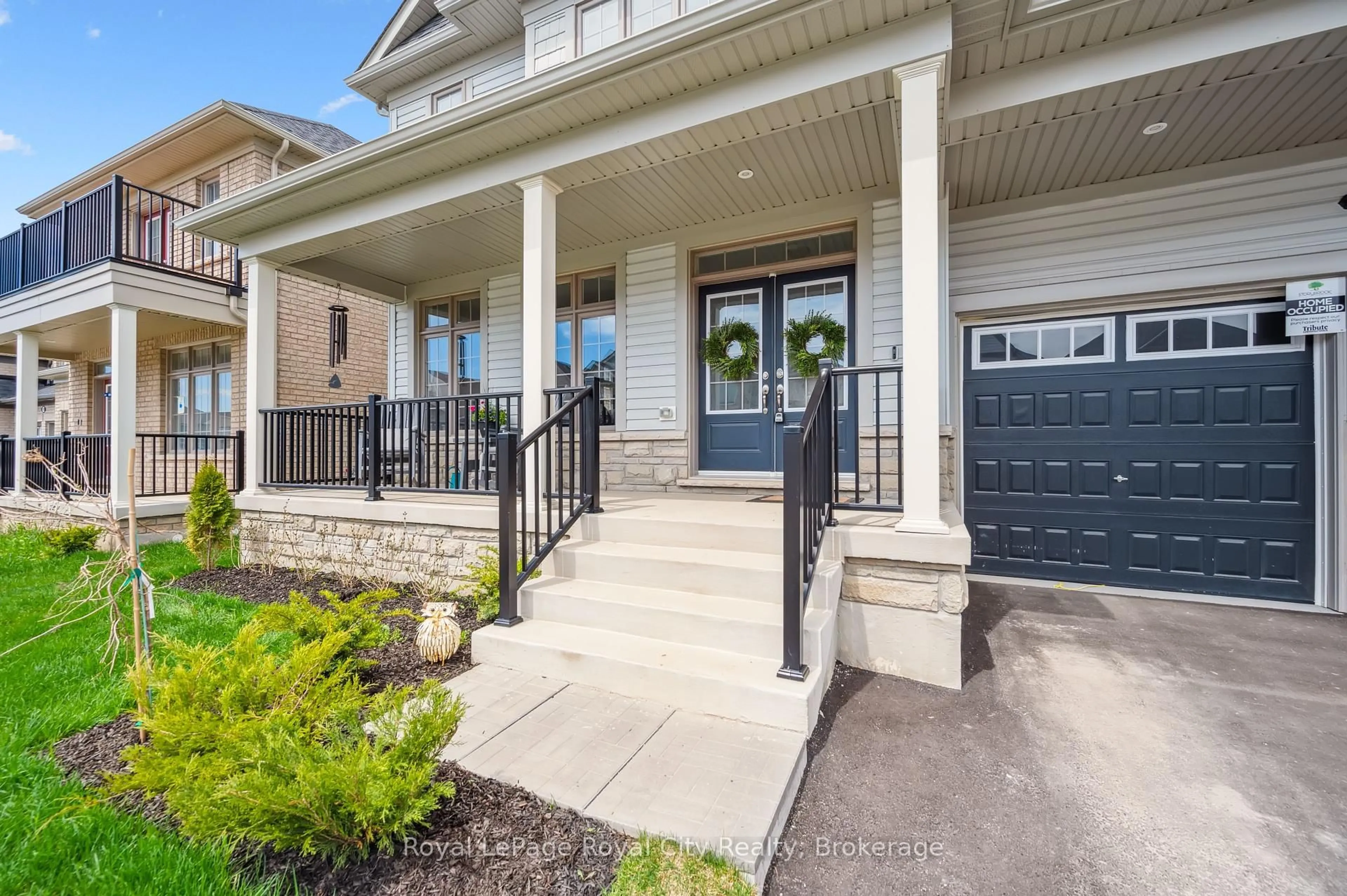 Indoor entryway for 130 Rea Dr, Centre Wellington Ontario N1M 0J8