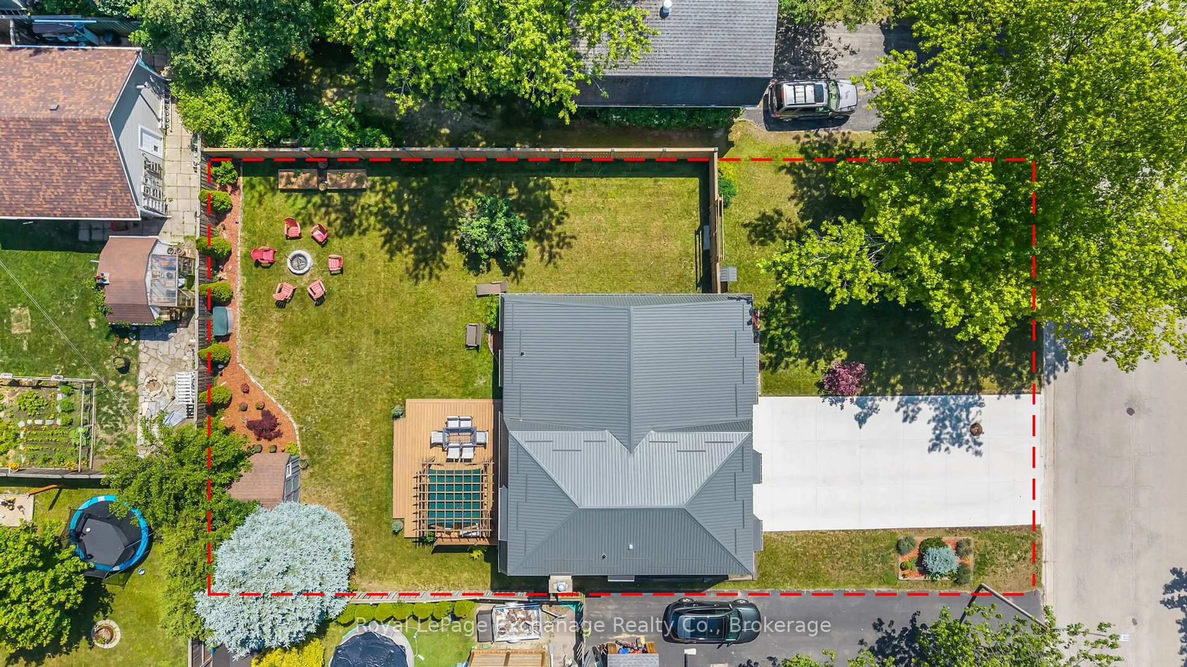 A pic from outside/outdoor area/front of a property/back of a property/a pic from drone, unknown for 21 Penetangore Row, Huron-Kinloss Ontario N2Z 2M3
