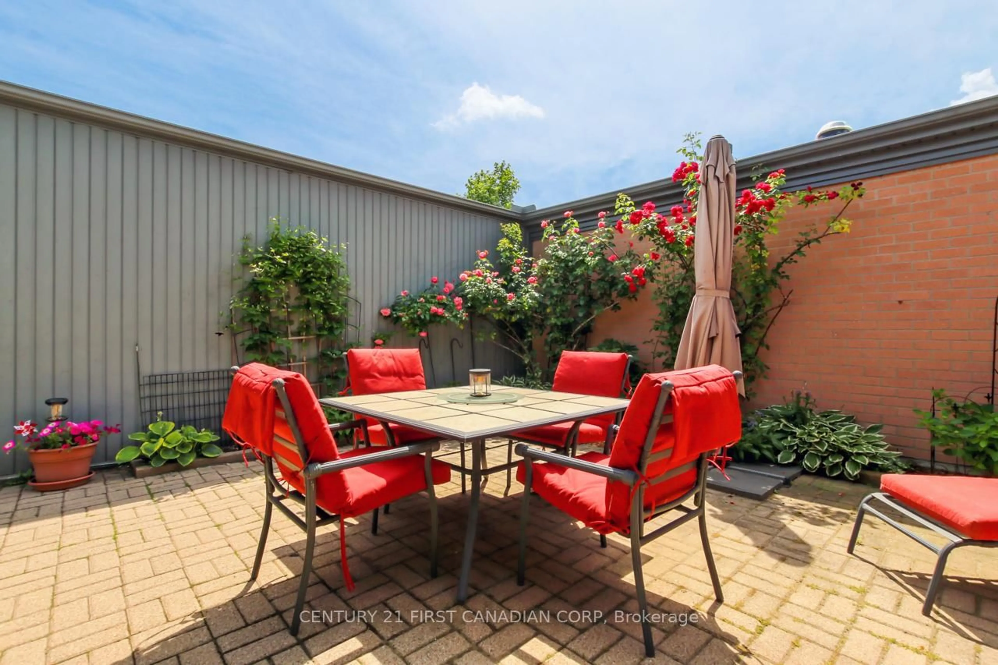 Patio, street for 50 Fiddlers Green Rd #63, London North Ontario N6H 4T4