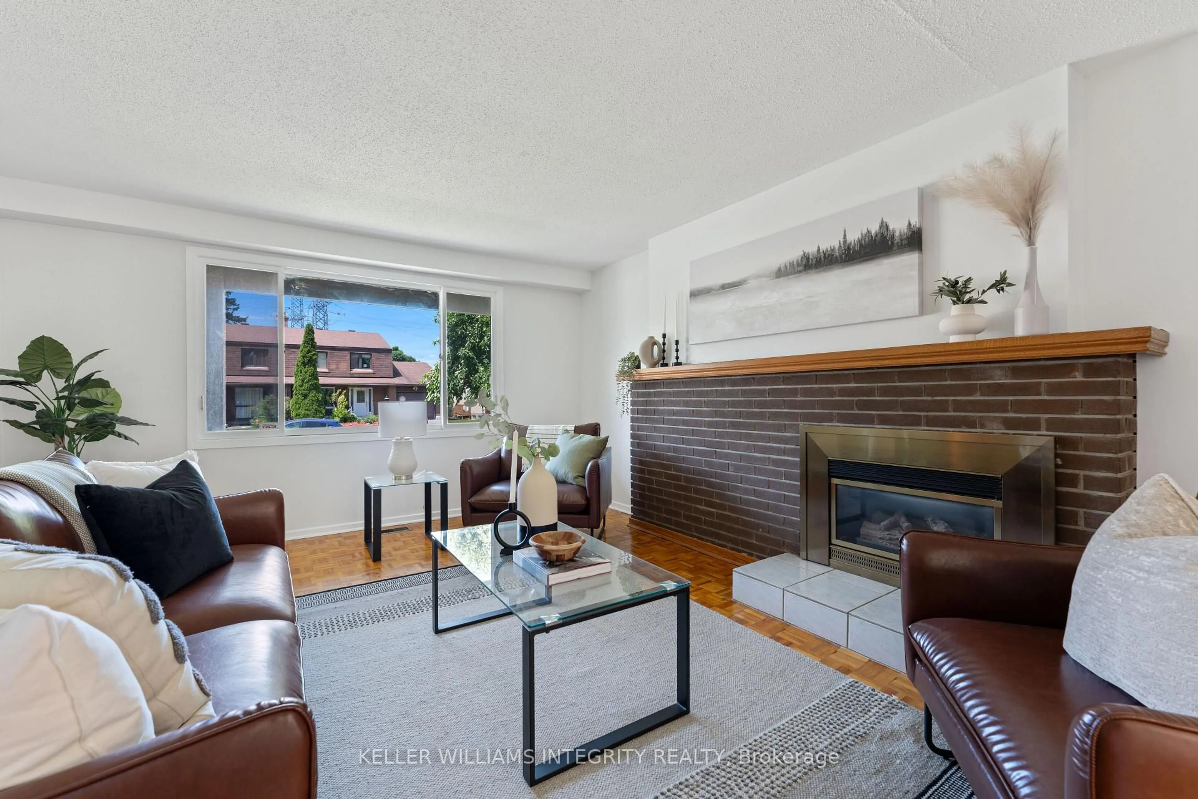 Living room with furniture, unknown for 75 Downsview Cres, Ottawa Ontario K2G 0A4
