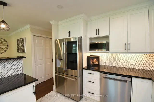 Additional property image - 59 Yorkdale Cres