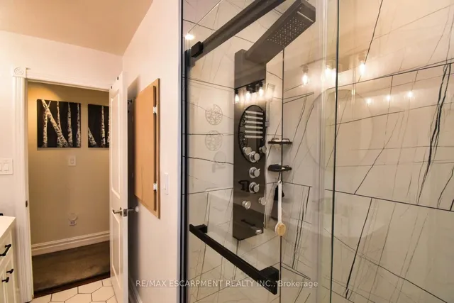 Additional property image - 59 Yorkdale Cres