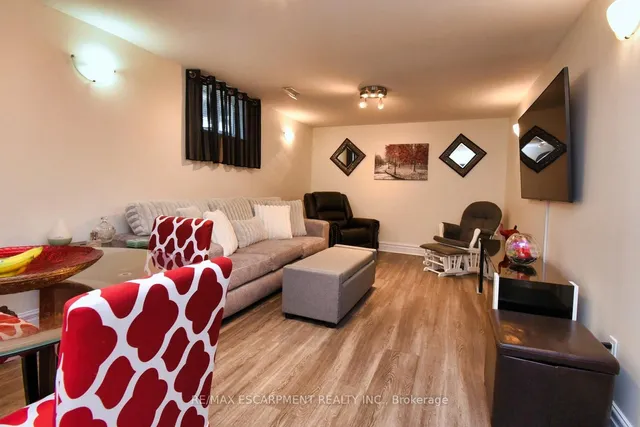 Additional property image - 59 Yorkdale Cres