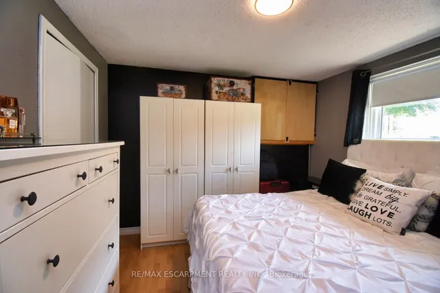 Additional property image - 59 Yorkdale Cres