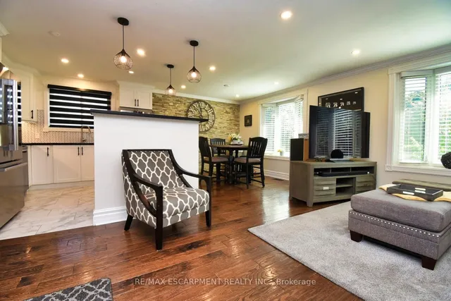 Additional property image - 59 Yorkdale Cres