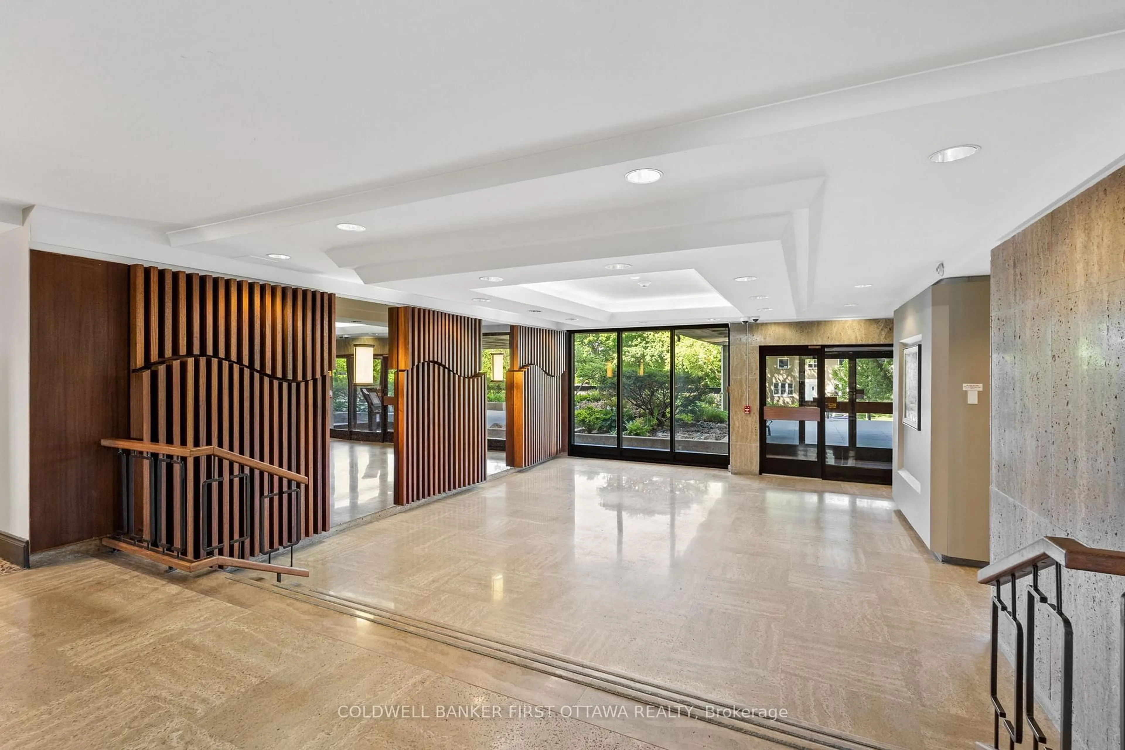 Indoor foyer for 265 Poulin Ave #1706, Ottawa Ontario K2B 7Y8