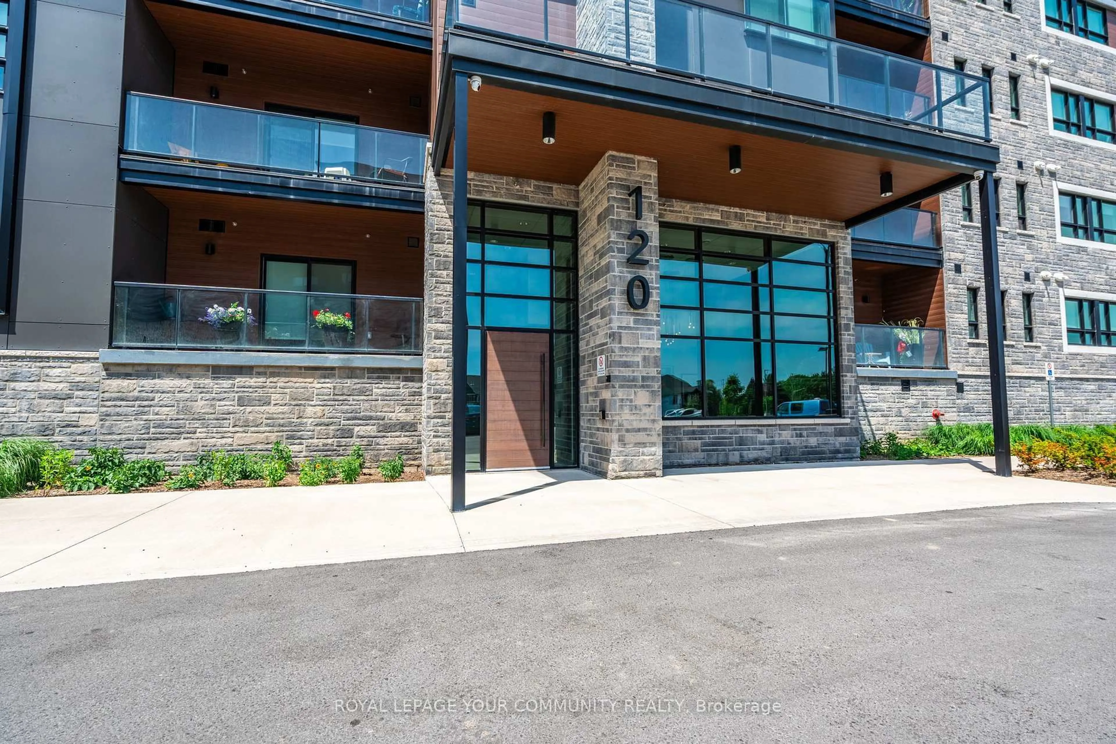 Unknown for 120 Summersides Blvd #103, Pelham Ontario L0S 1E1