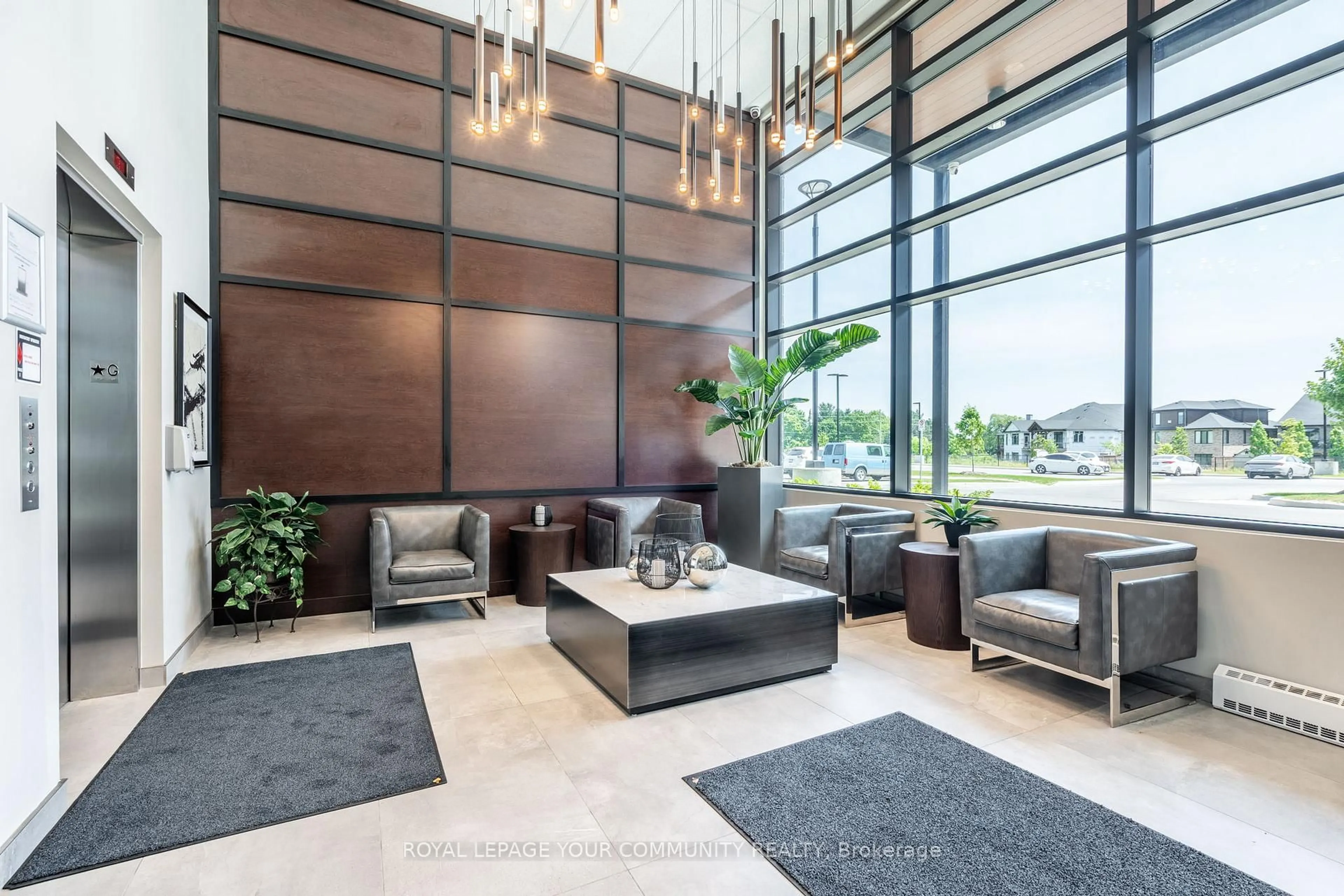 Lobby for 120 Summersides Blvd #103, Pelham Ontario L0S 1E1
