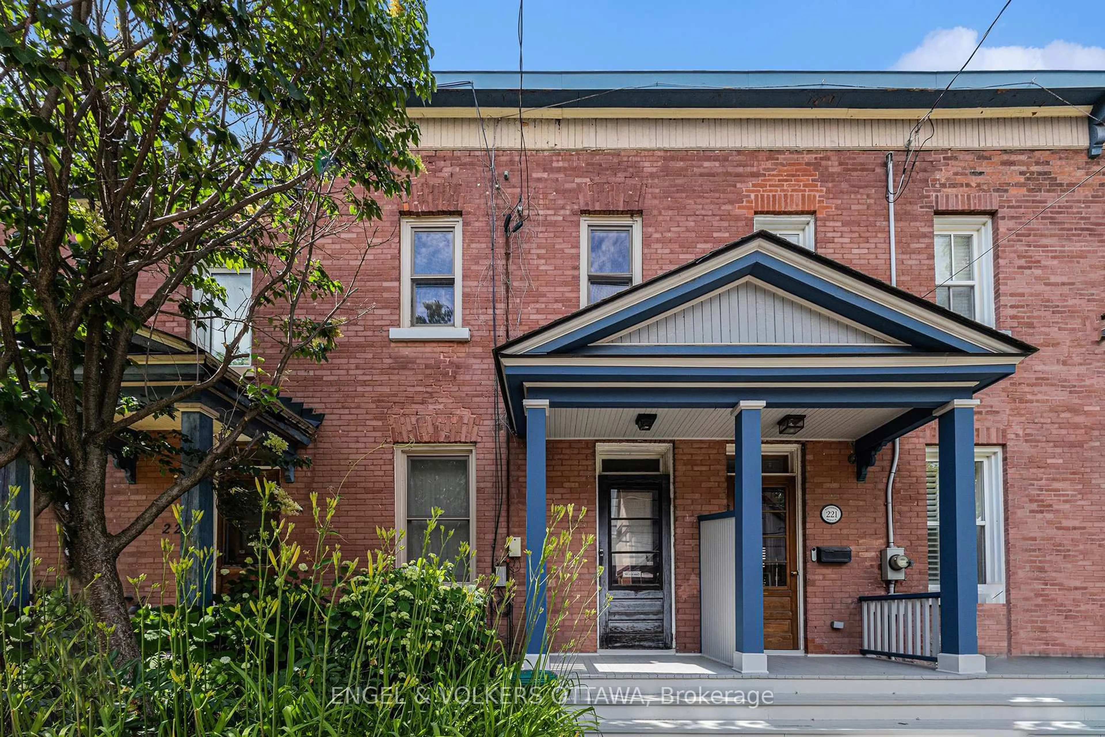 Home with brick exterior material, street for 223 Patterson Ave, Ottawa Ontario K1S 1Y4