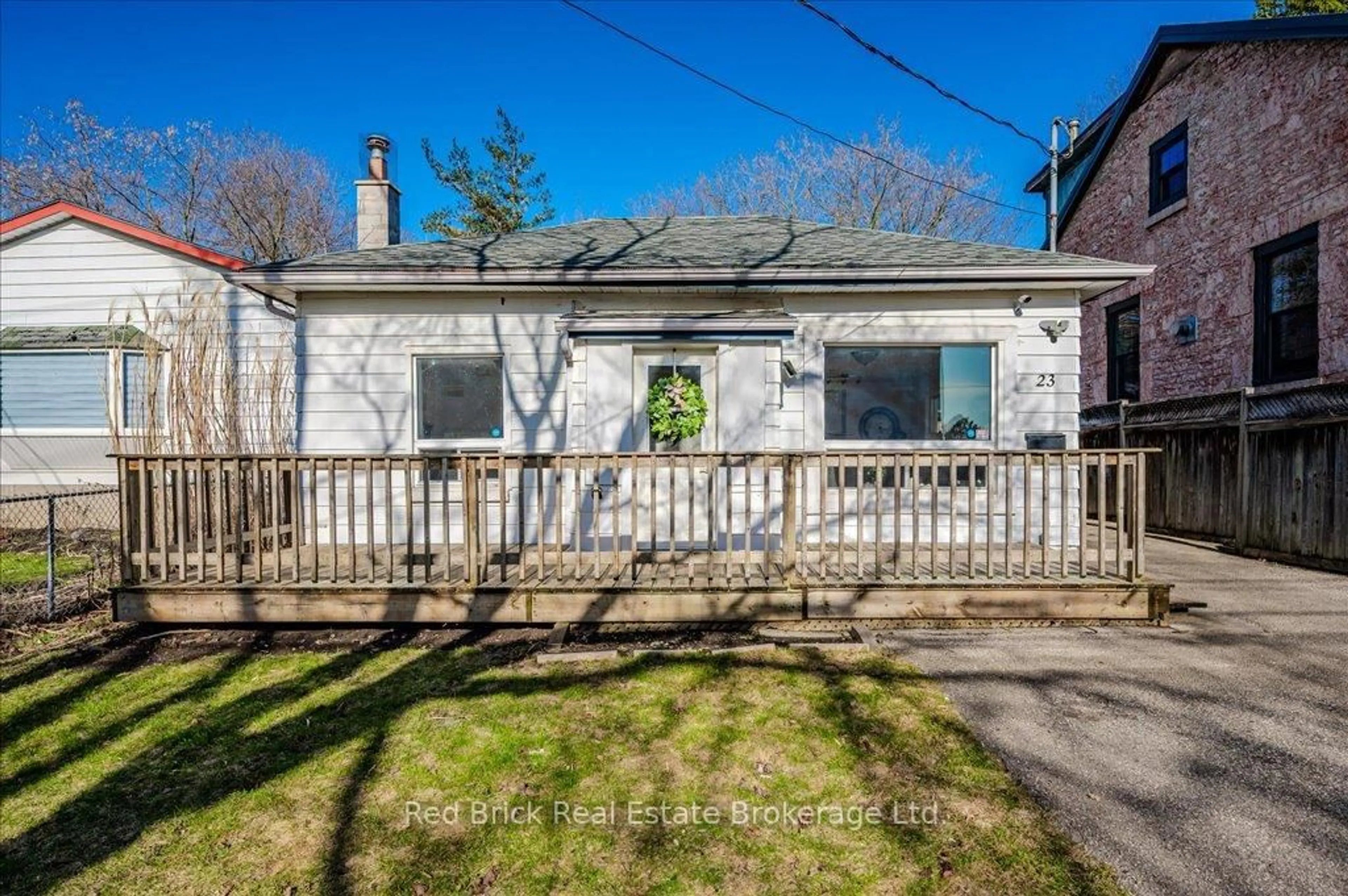 A pic from outside/outdoor area/front of a property/back of a property/a pic from drone, street for 23 Fountain St, Guelph Ontario N1H 3P1
