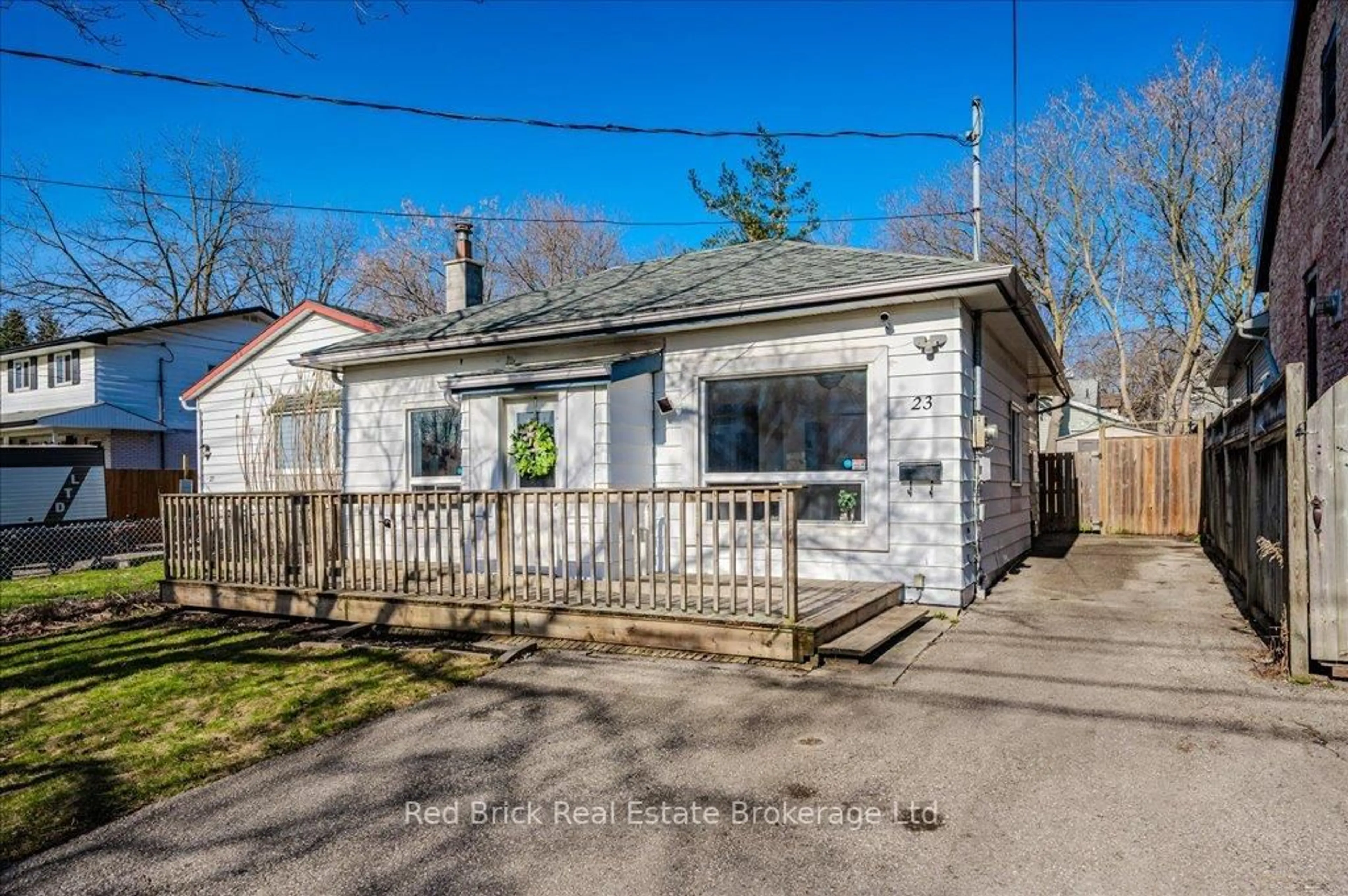 A pic from outside/outdoor area/front of a property/back of a property/a pic from drone, street for 23 Fountain St, Guelph Ontario N1H 3P1