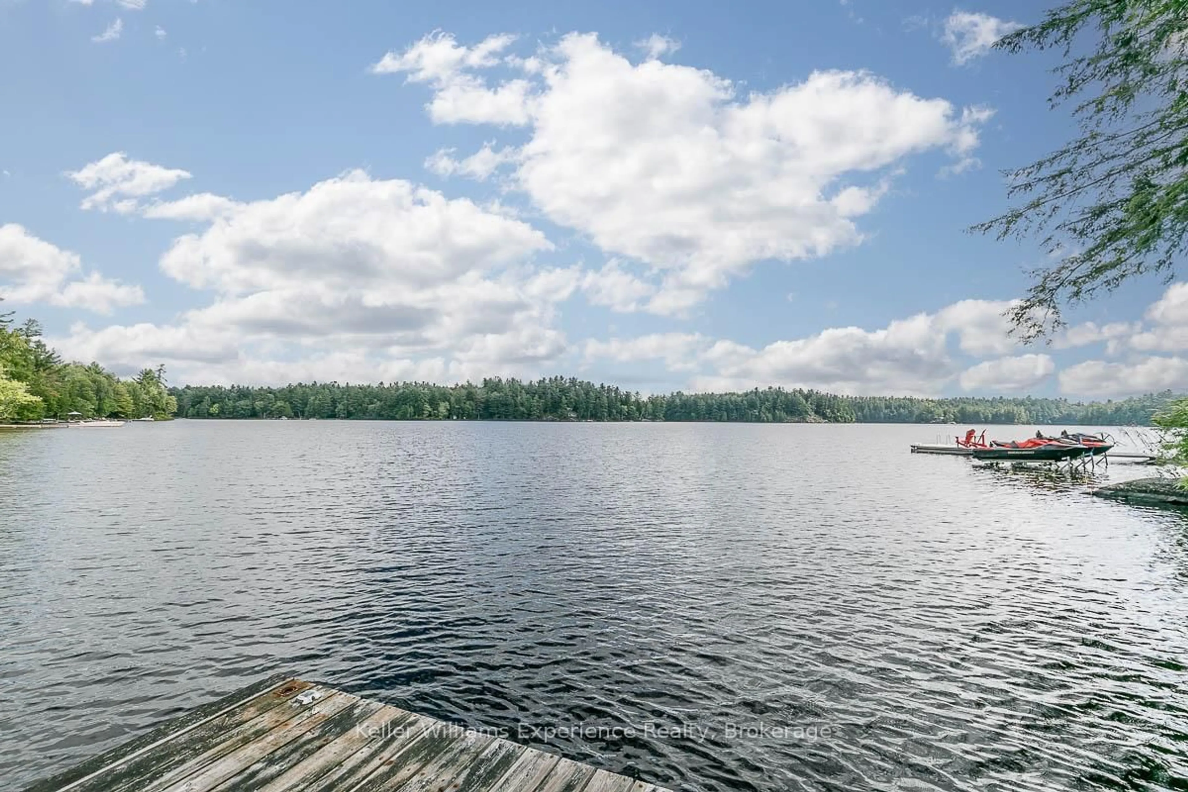 Blurry image for 1123 Stone Gate Lane, Bracebridge Ontario P1L 1X1