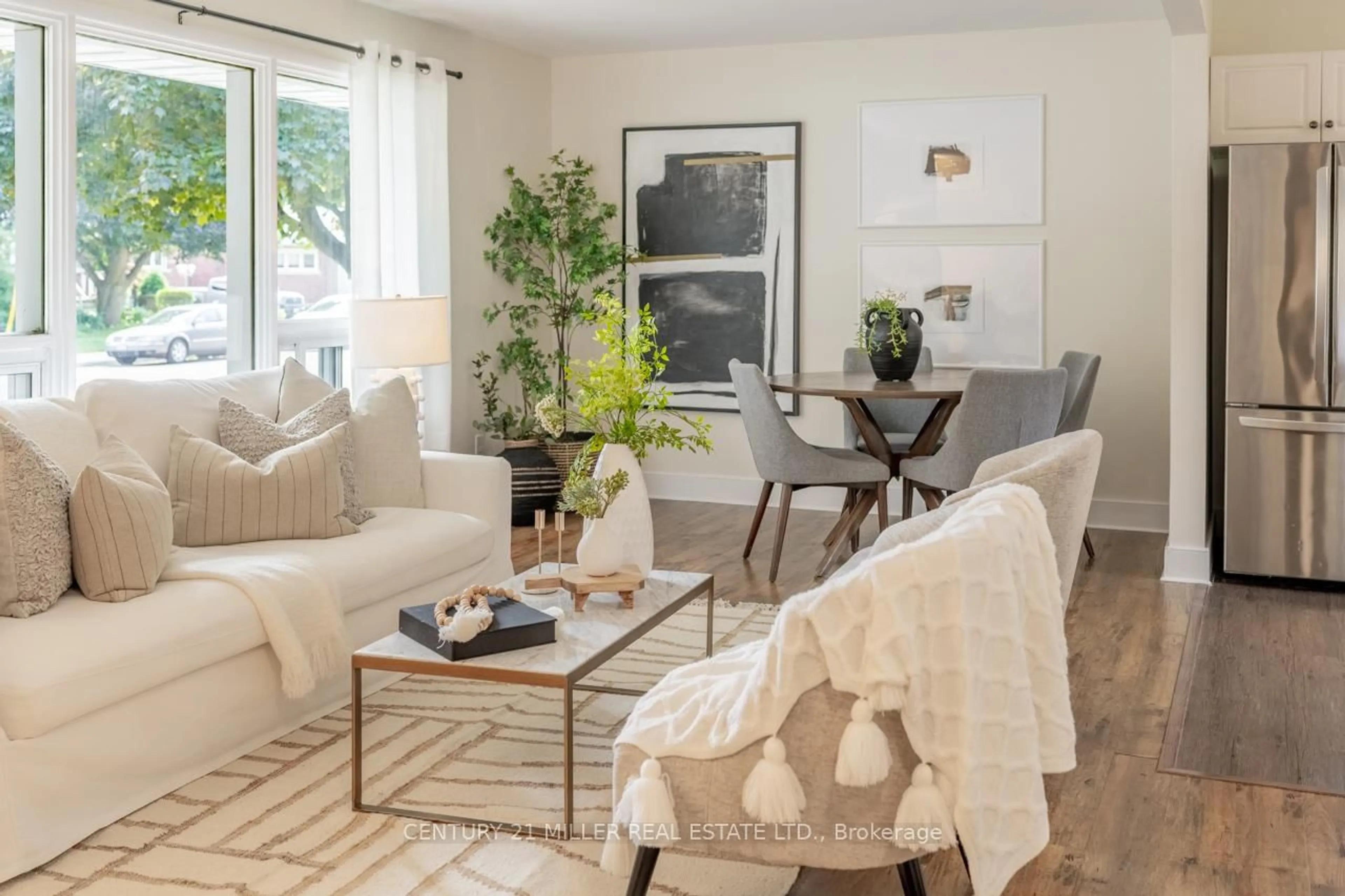 Living room with furniture, unknown for 182 Metcalfe St, Guelph Ontario N1E 4Y3