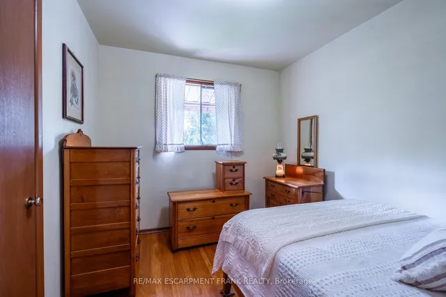 Additional property image - 218 BOWMAN St
