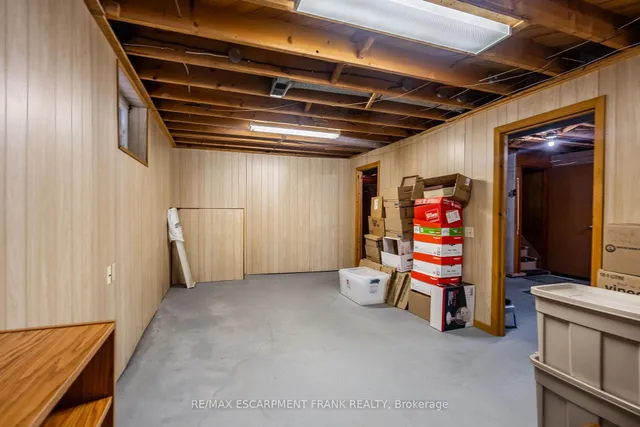 Additional property image - 218 BOWMAN St