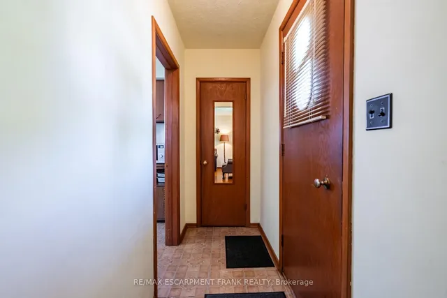Additional property image - 218 BOWMAN St