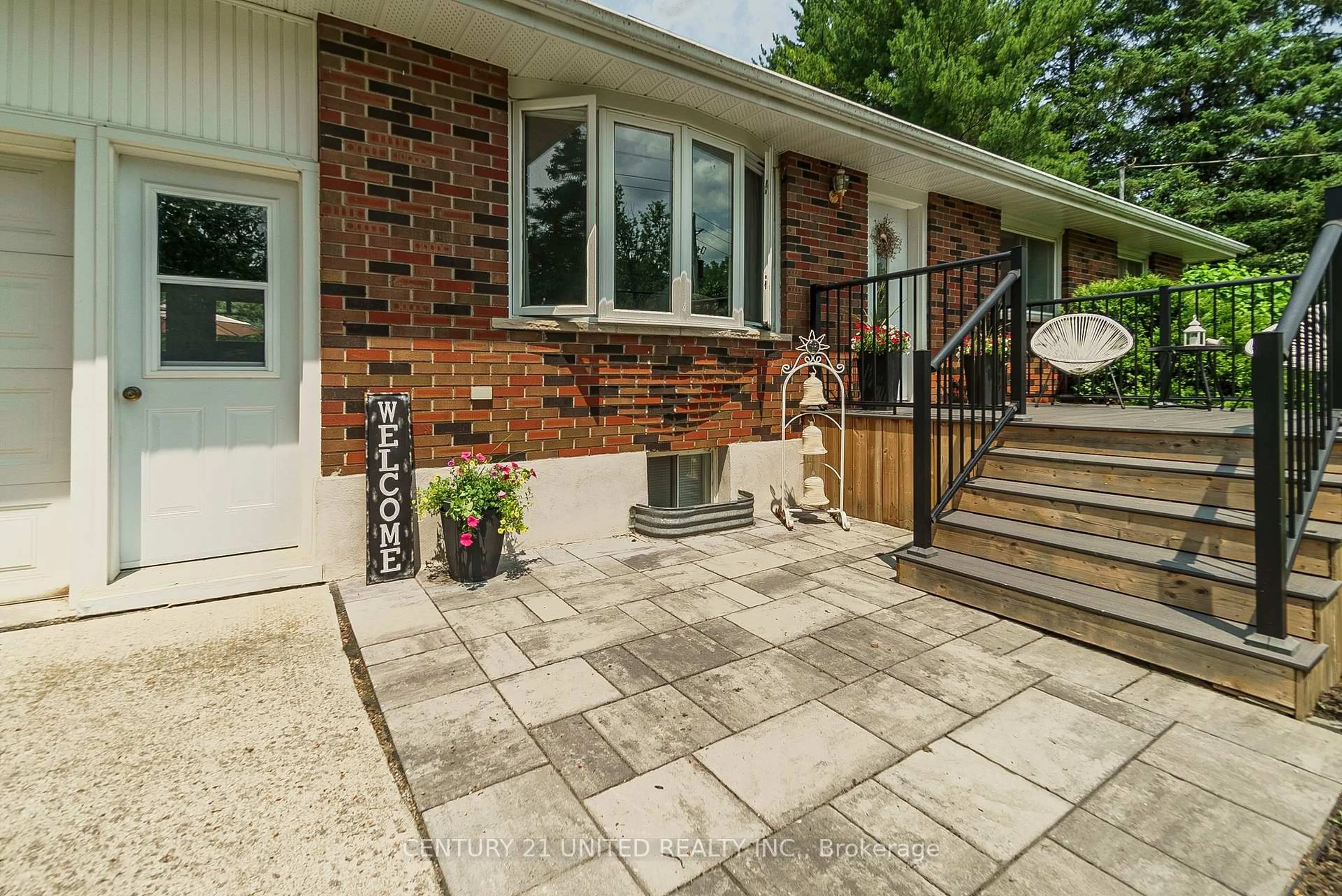 Home with brick exterior material, street for 696 Skyline Rd, Selwyn Ontario K0L 1T0