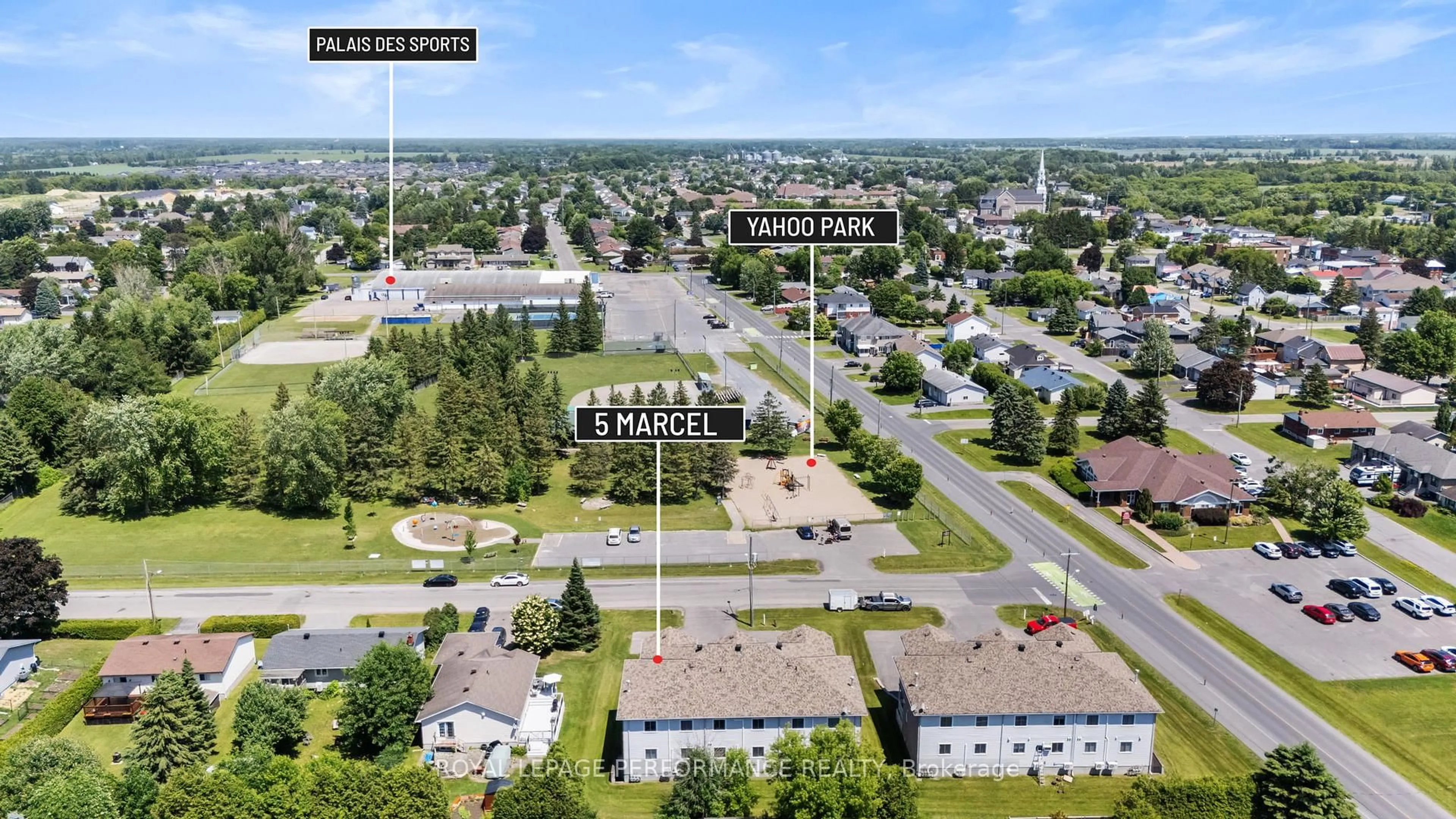 A pic from outside/outdoor area/front of a property/back of a property/a pic from drone, unknown for 5 Marcel St #21, Russell Ontario K0A 1W0