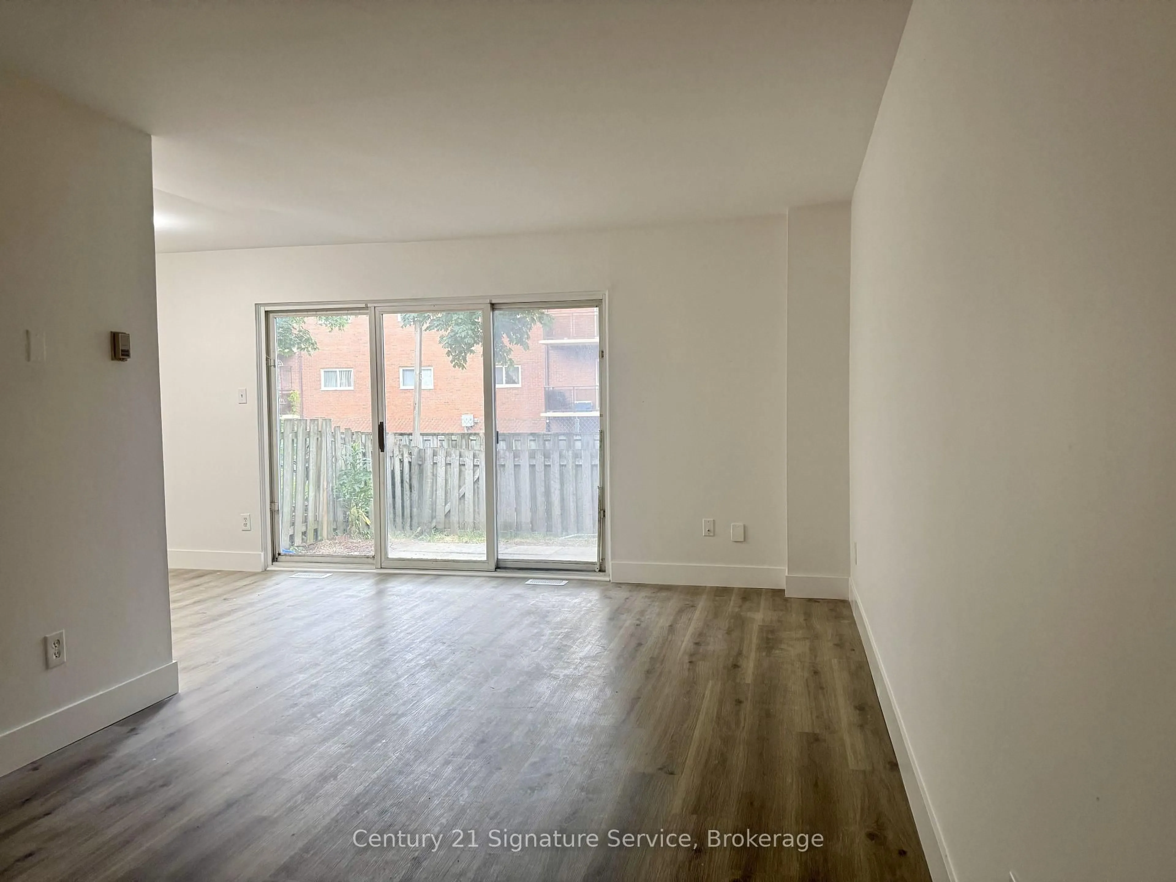 A pic of a room for 17 Old Pine Tr #149, St. Catharines Ontario L2M 6P9