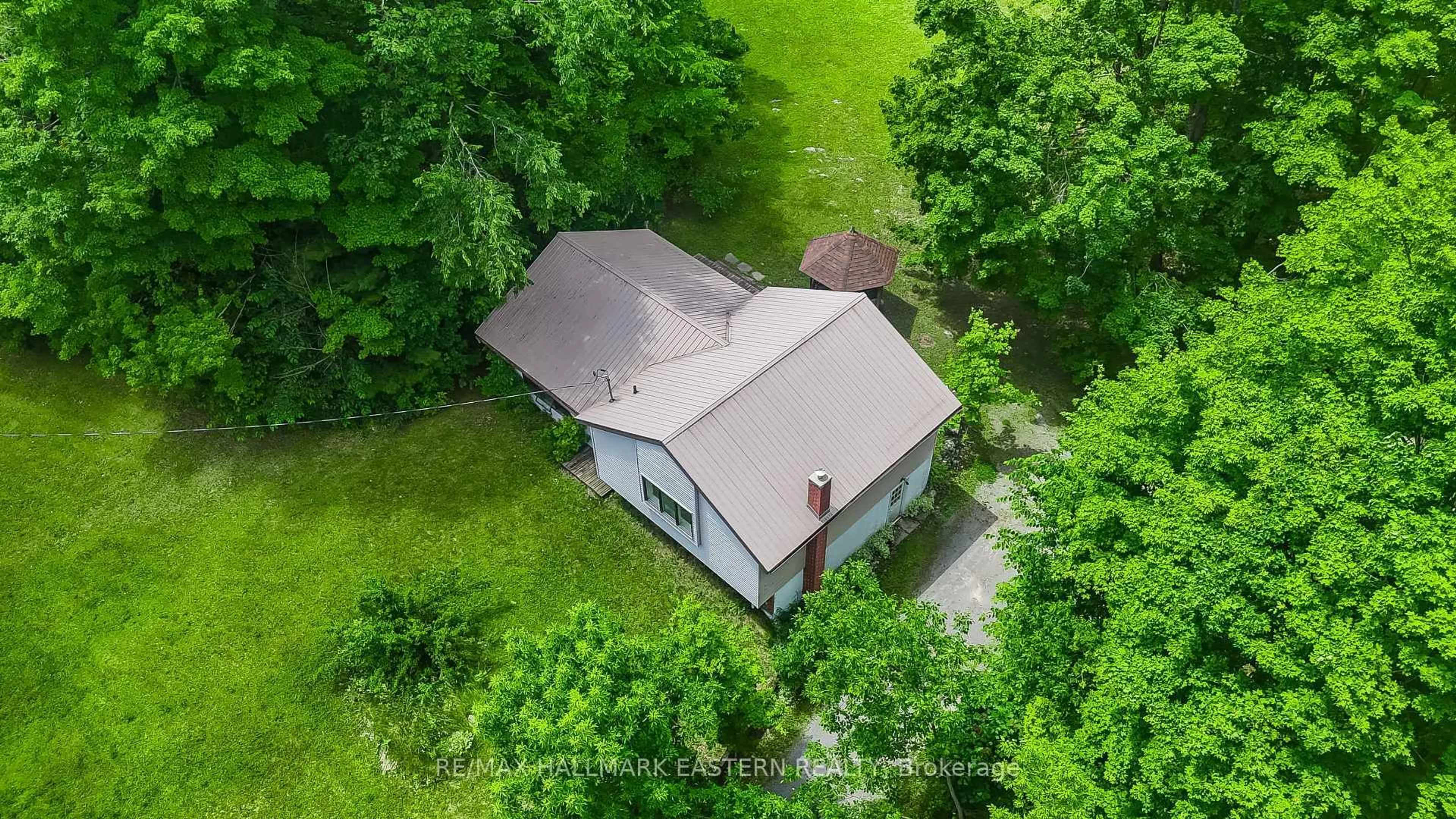 A pic from outside/outdoor area/front of a property/back of a property/a pic from drone, unknown for 2890 North School Rd, Havelock-Belmont-Methuen Ontario K0L 1Z0