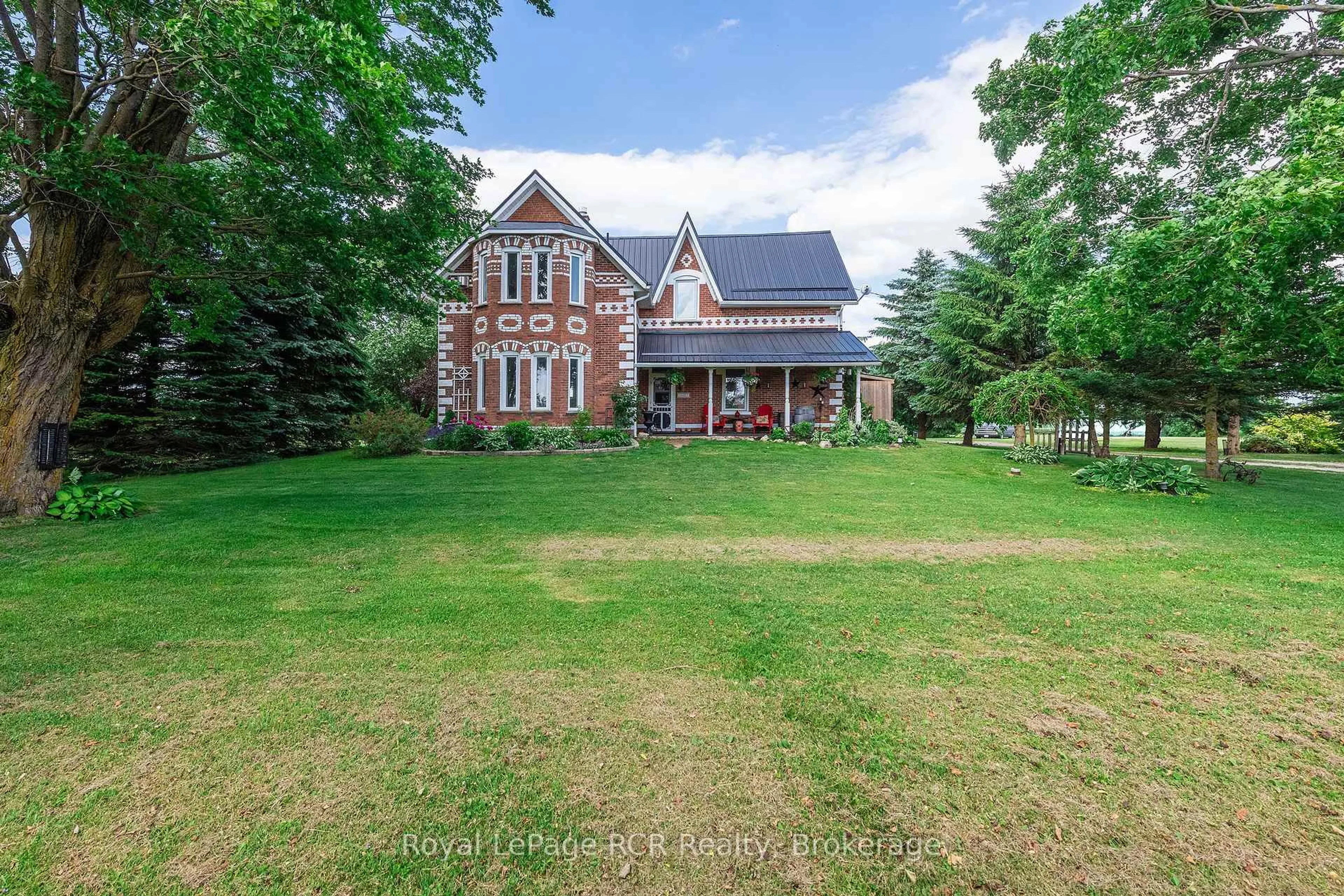 A pic from outside/outdoor area/front of a property/back of a property/a pic from drone, unknown for 116327 2nd Line, Melancthon Ontario L9V 2C5