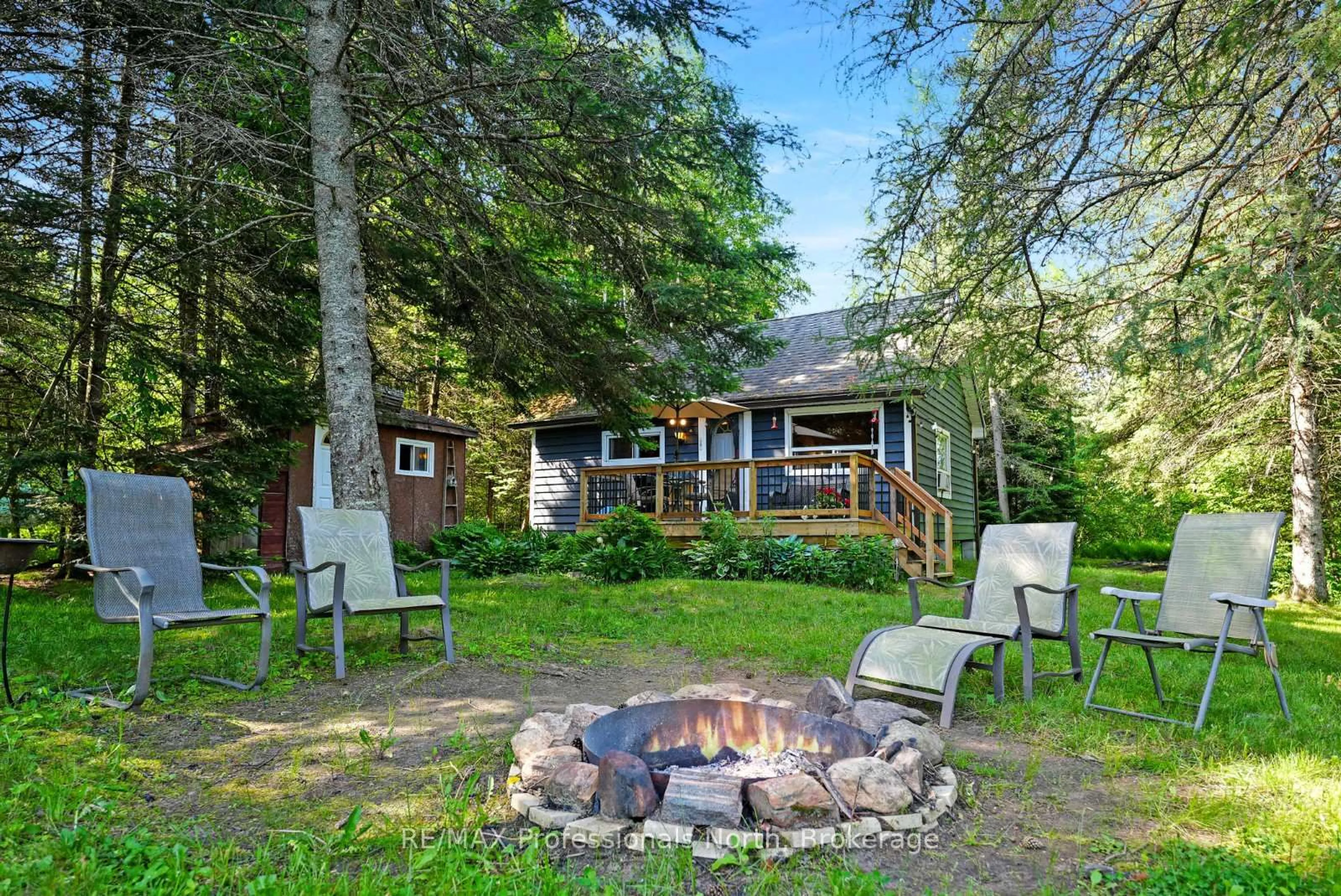 Patio, water/lake/river/ocean view for 1148 Morning Glory Dr, Highlands East Ontario K0M 1R0
