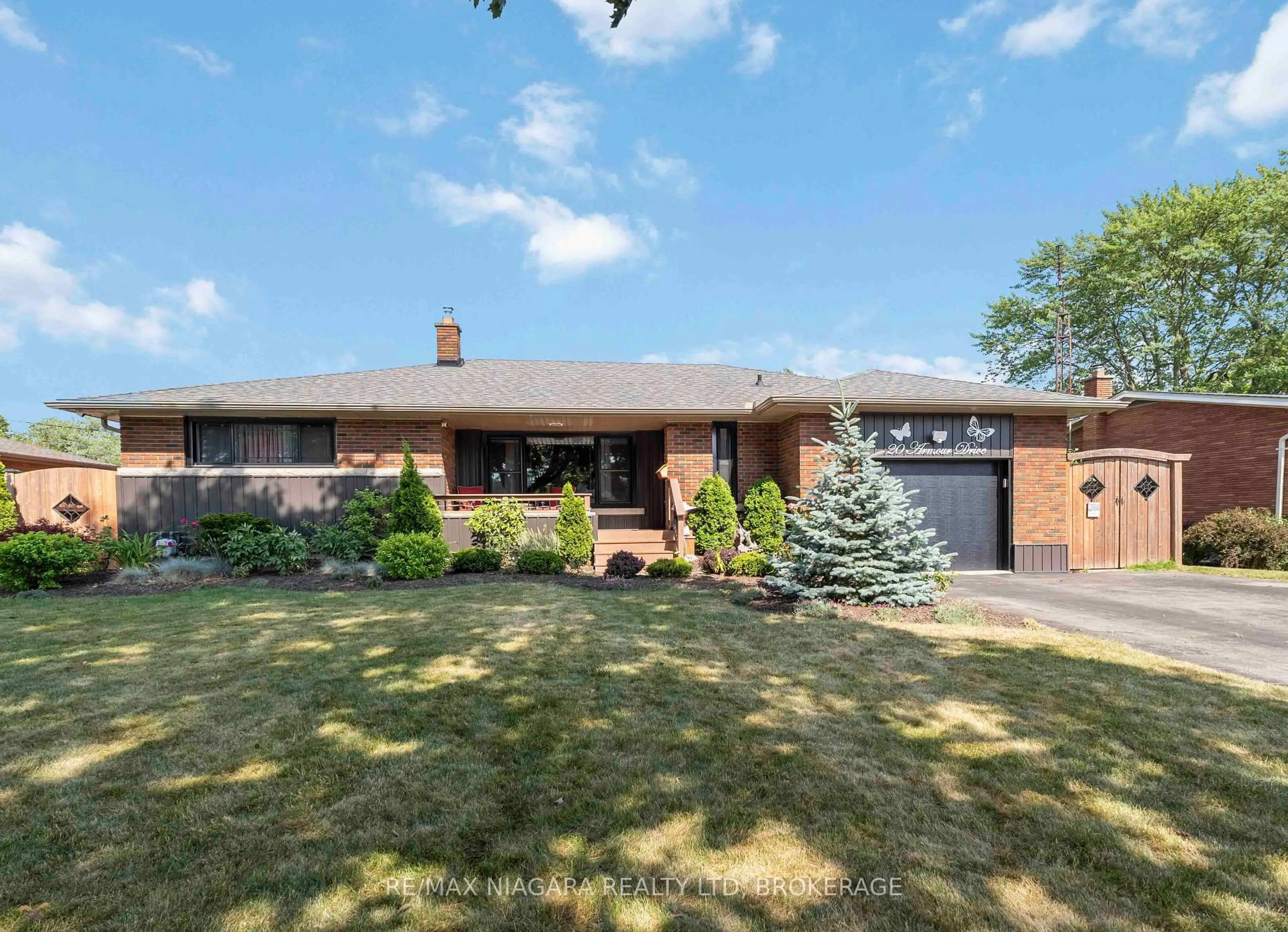 Unknown for 20 Armour Dr, Welland Ontario L3C 2N8