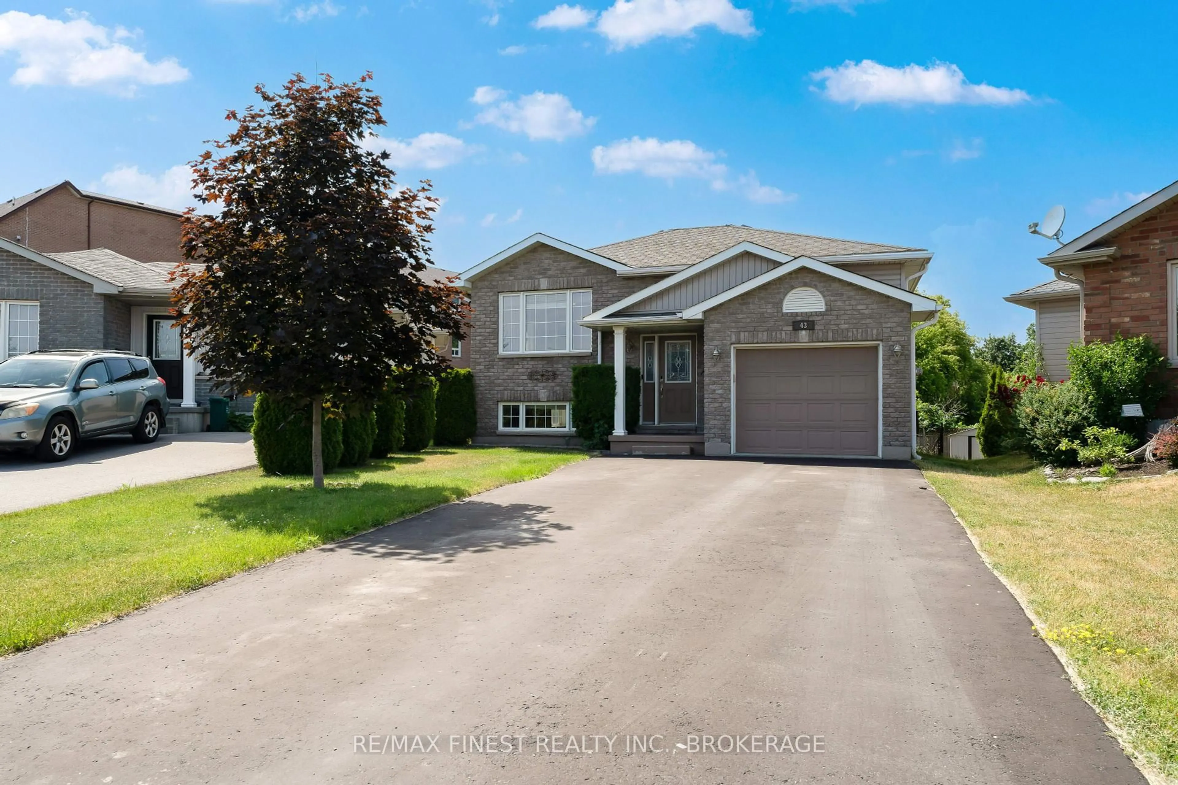 A pic from outside/outdoor area/front of a property/back of a property/a pic from drone, street for 43 Follwell Cres, Belleville Ontario K8N 5Z6