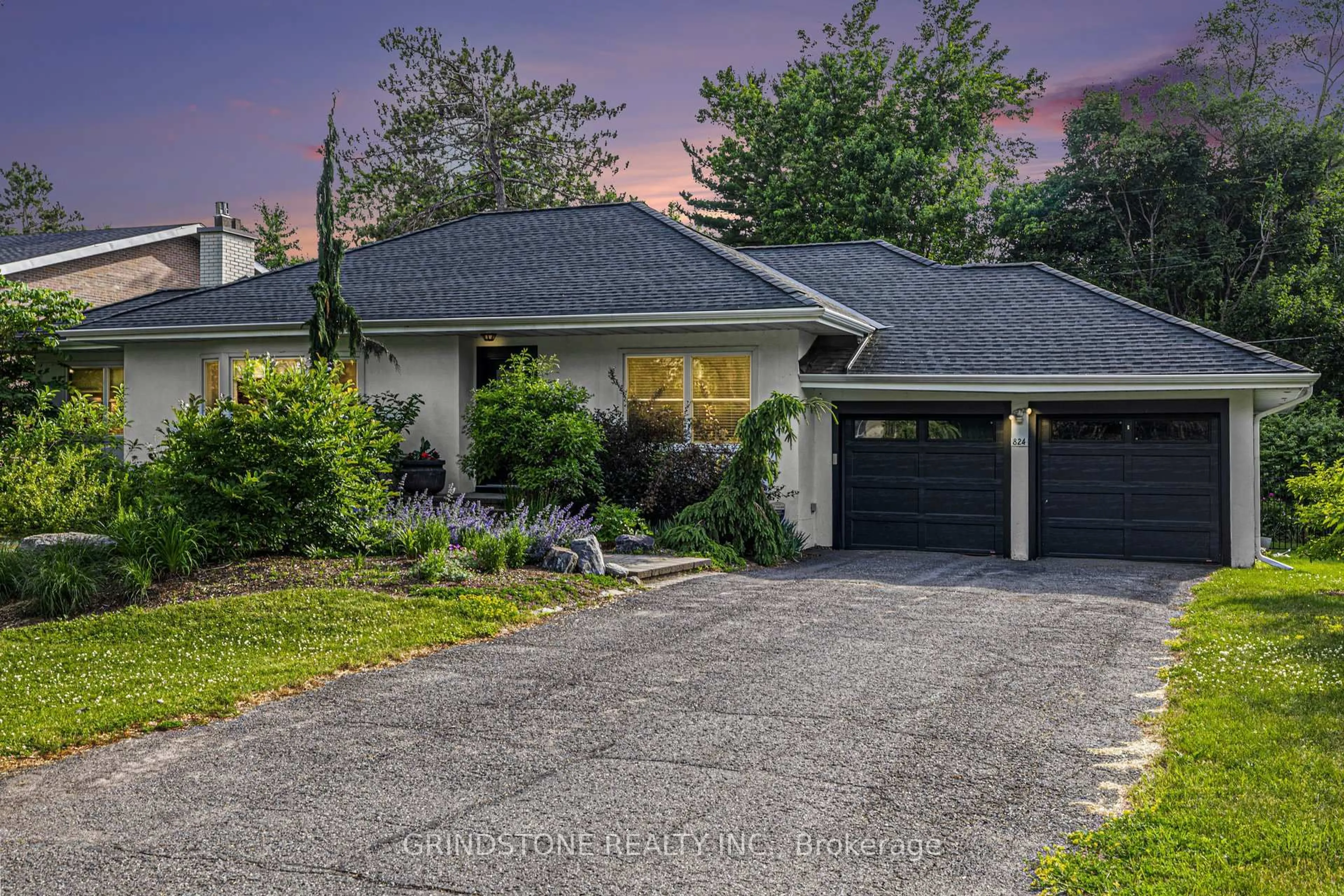 Home with brick exterior material, street for 824 Melwood Ave, Ottawa Ontario K2A 3C3