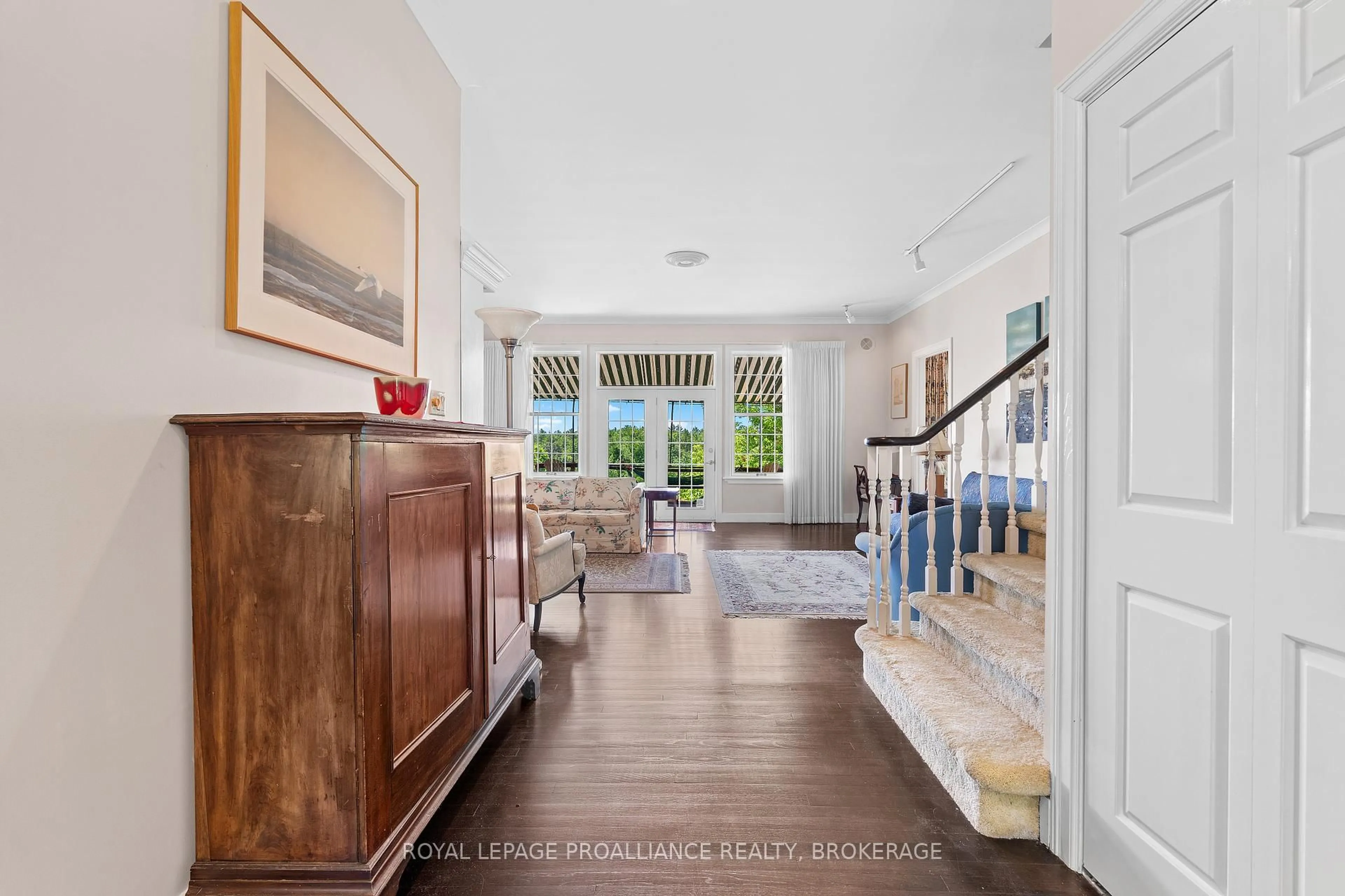 Indoor entryway for 1597 Shales Rd, Perth Road Ontario K0H 2L0