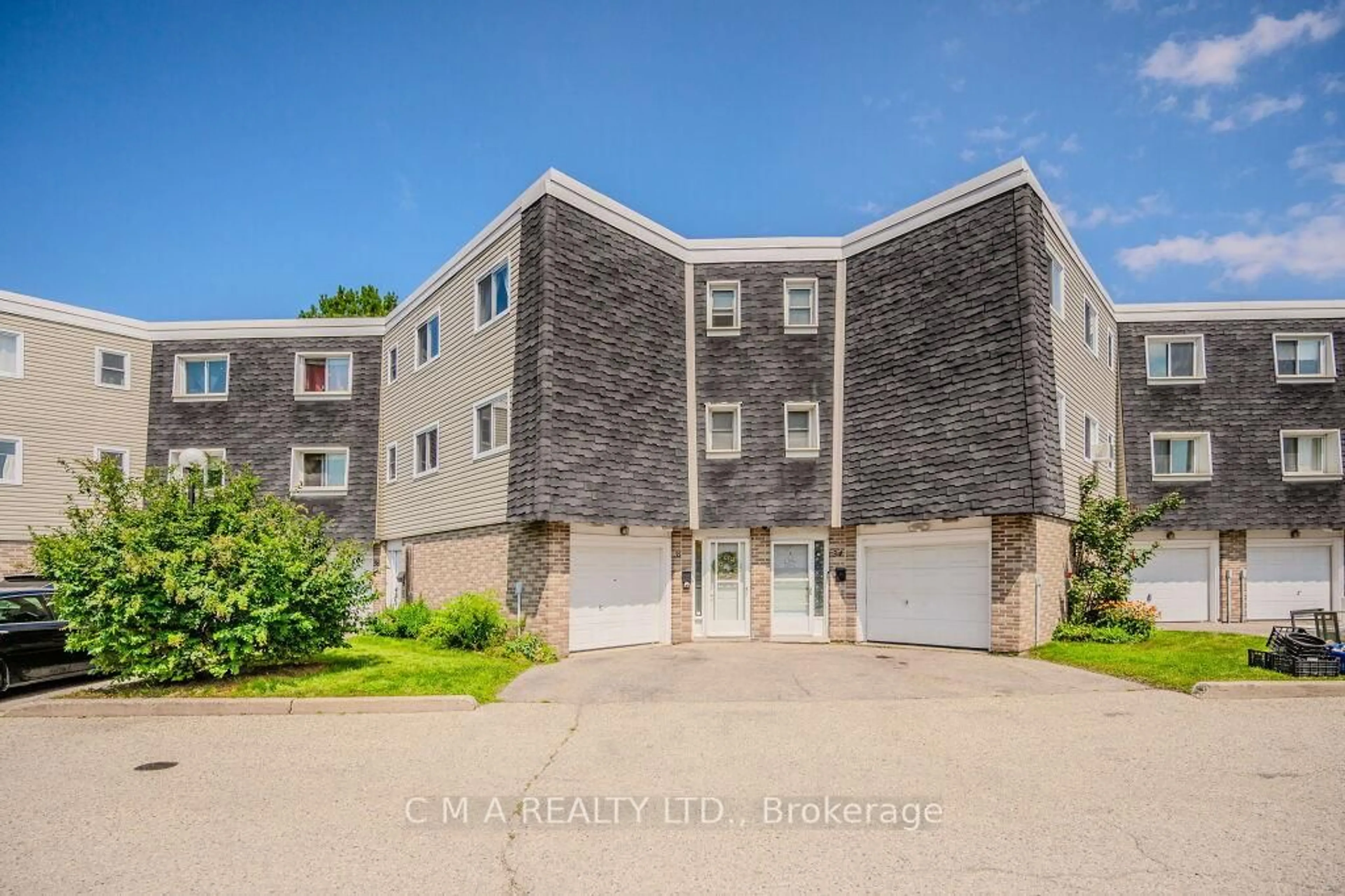 A pic from outside/outdoor area/front of a property/back of a property/a pic from drone, building for 60 Elmsdale Dr #35, Kitchener Ontario N2E 2G4
