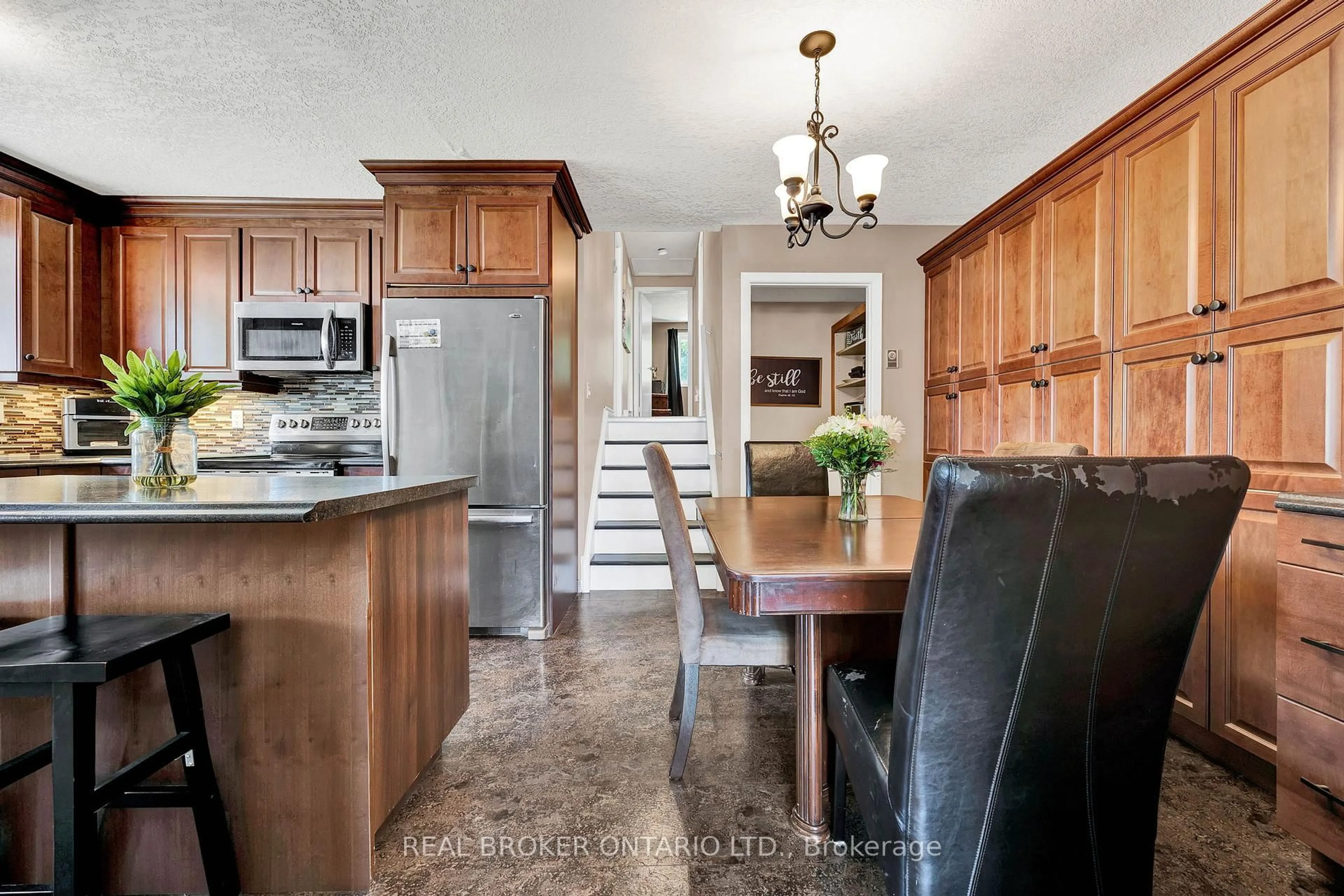 Open concept kitchen, unknown for 151 Tannery St, Wilmot Ontario N3A 2S3