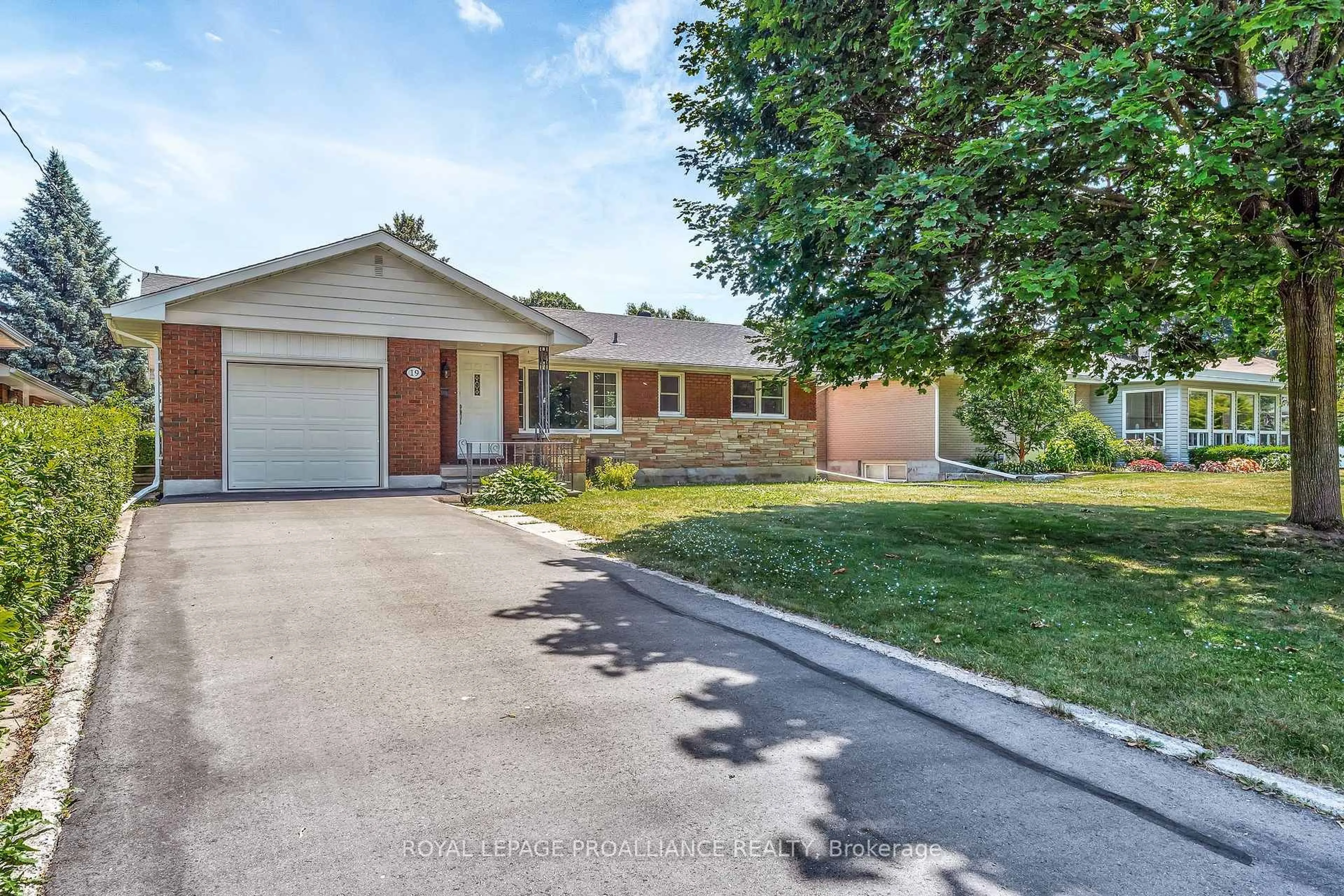 Home with brick exterior material, street for 19 Lee Ave, Belleville Ontario K8N 1Y1