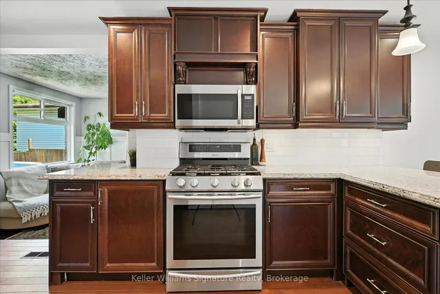 Additional property image - 18 Moonglow Pl