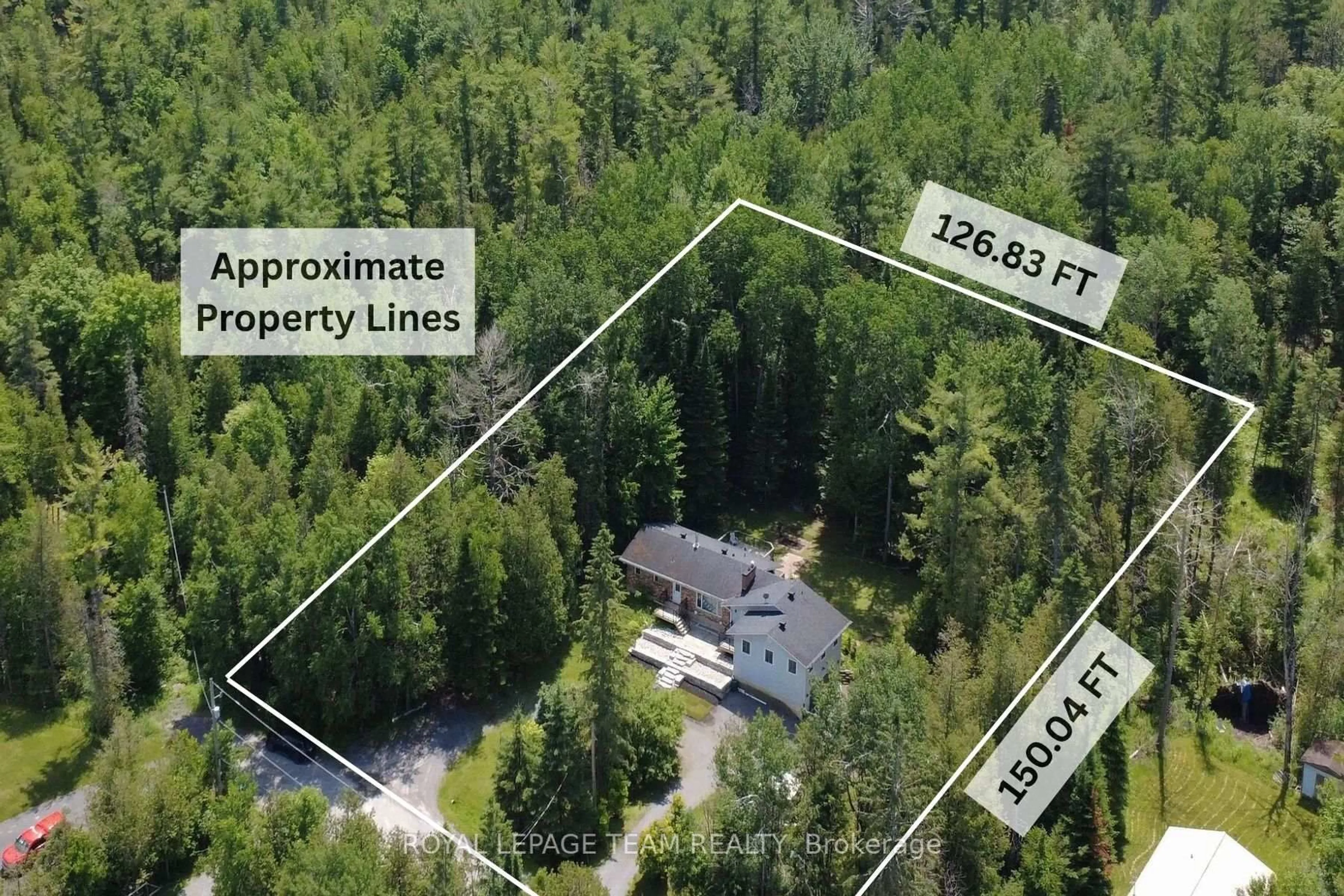 A pic from outside/outdoor area/front of a property/back of a property/a pic from drone, forest/trees view for 3681 Armitage Ave, Ottawa Ontario K0A 1T0
