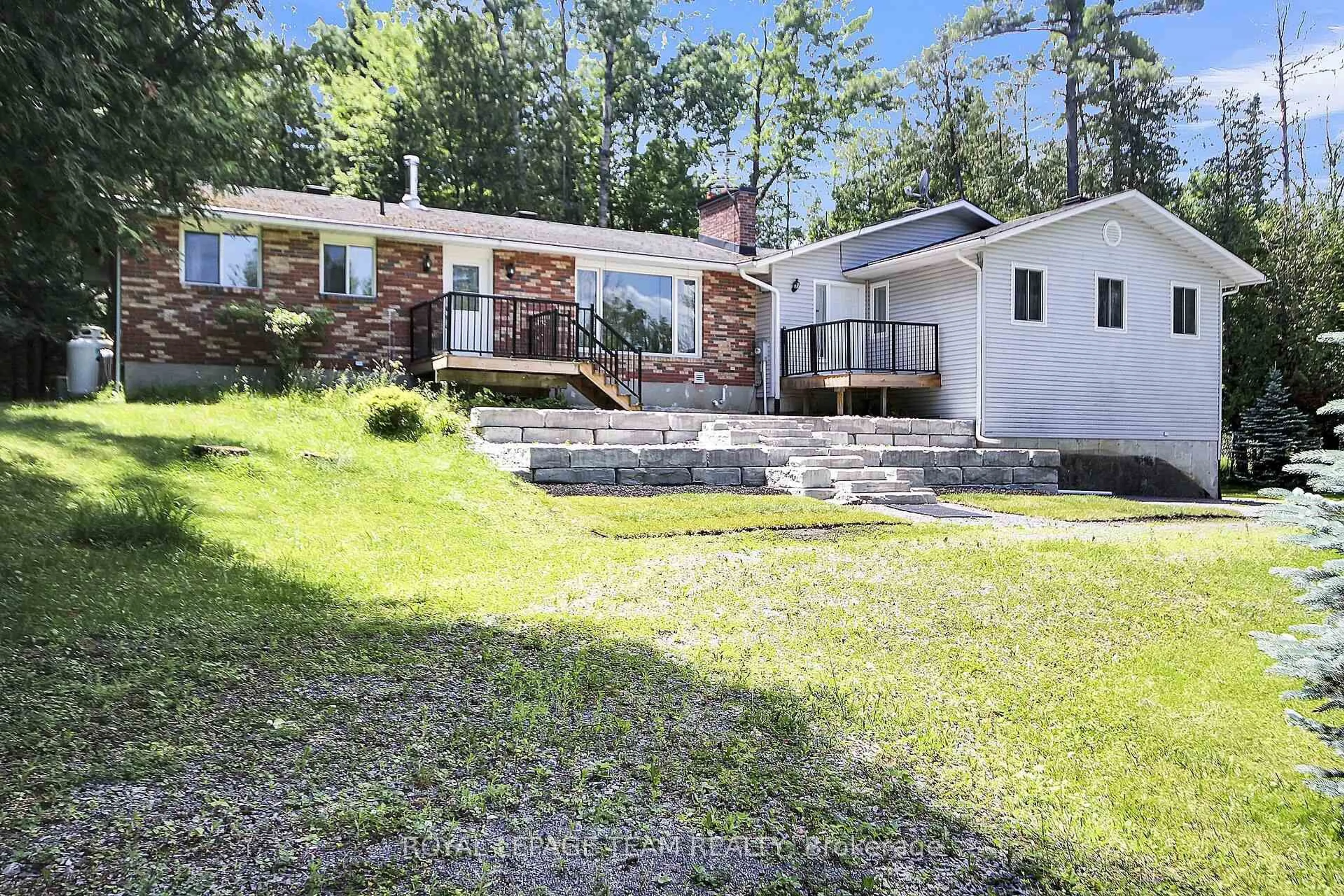 Unknown for 3681 Armitage Ave, Ottawa Ontario K0A 1T0