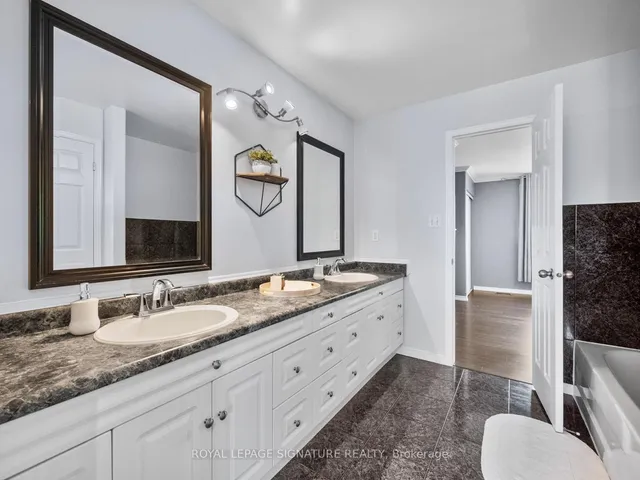 Additional property image - 13 Bronte Crt