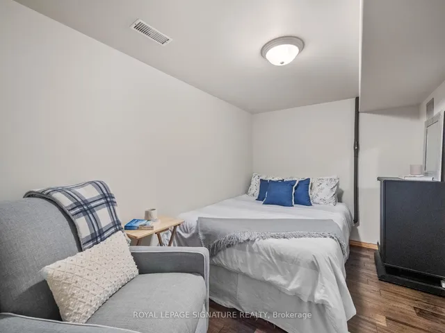 Additional property image - 13 Bronte Crt