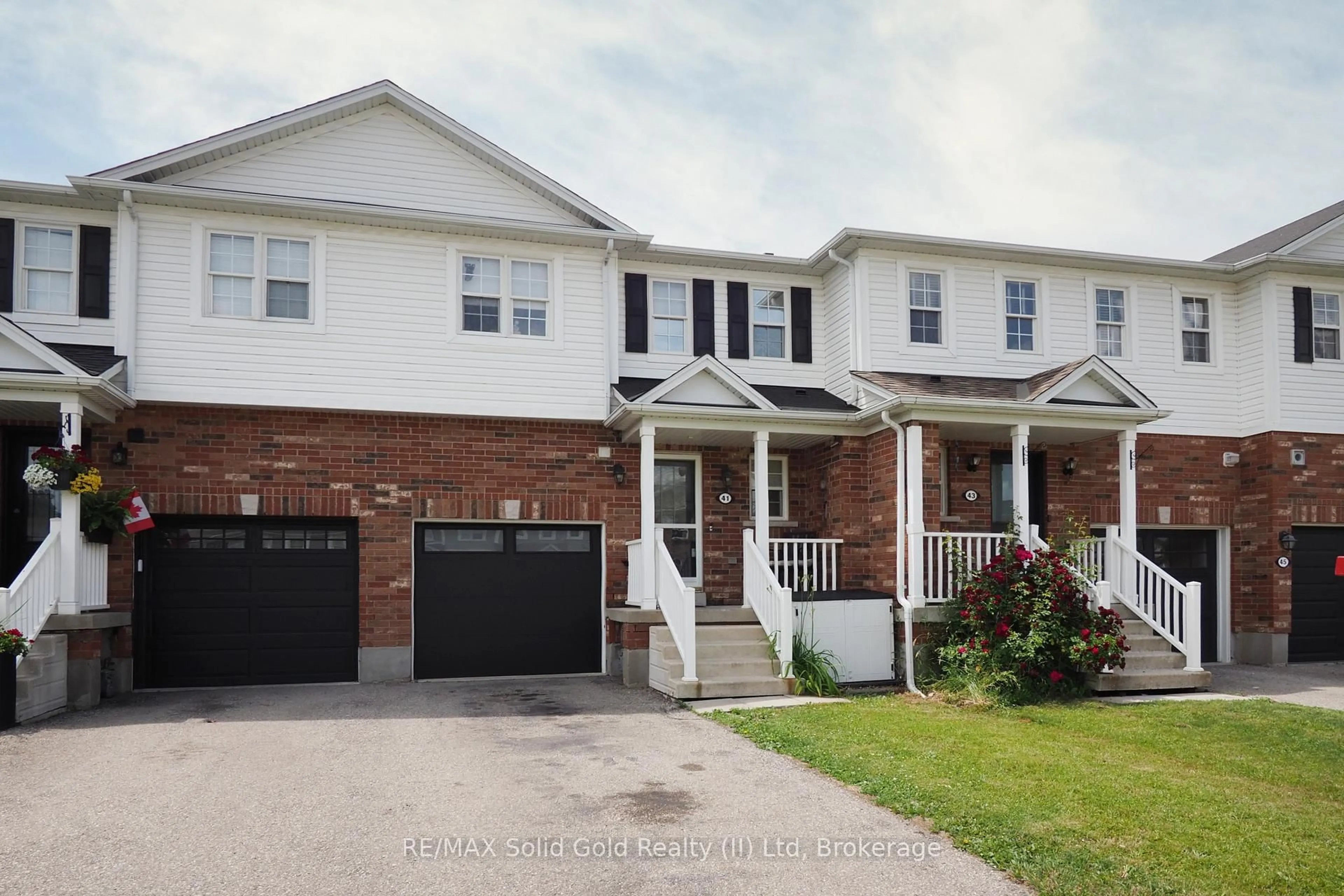 Unknown for 41 Bloomington Dr, Cambridge Ontario N1P 1J5