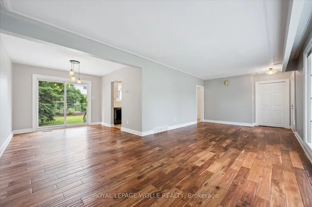 Additional image 34 of 29 Strathcona Cres