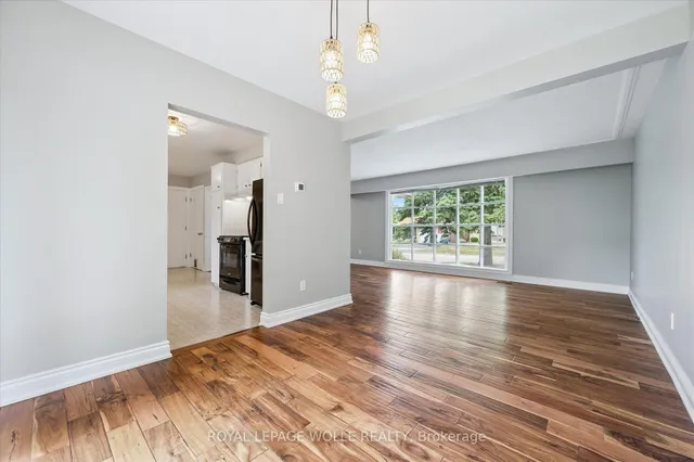 Additional image 31 of 29 Strathcona Cres
