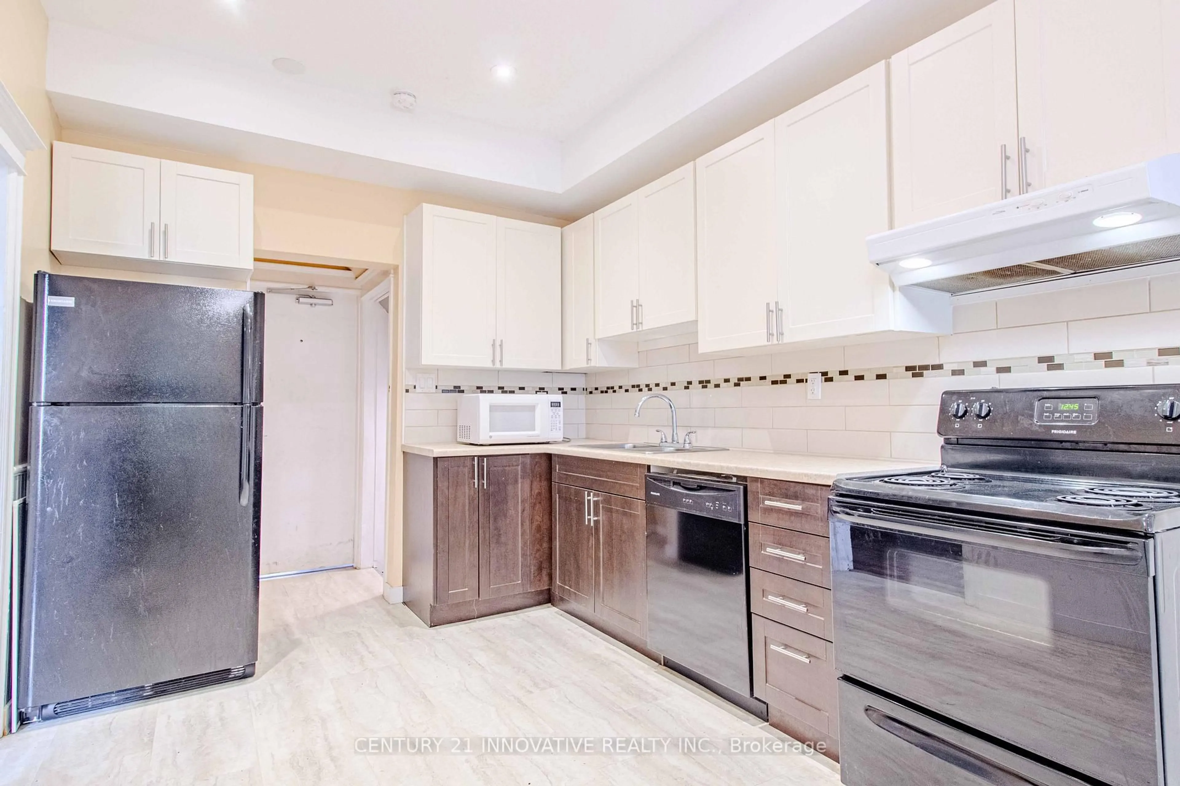 Standard kitchen, ceramic/tile floor for 65 Aikman Ave, Hamilton Ontario L8M 1P8